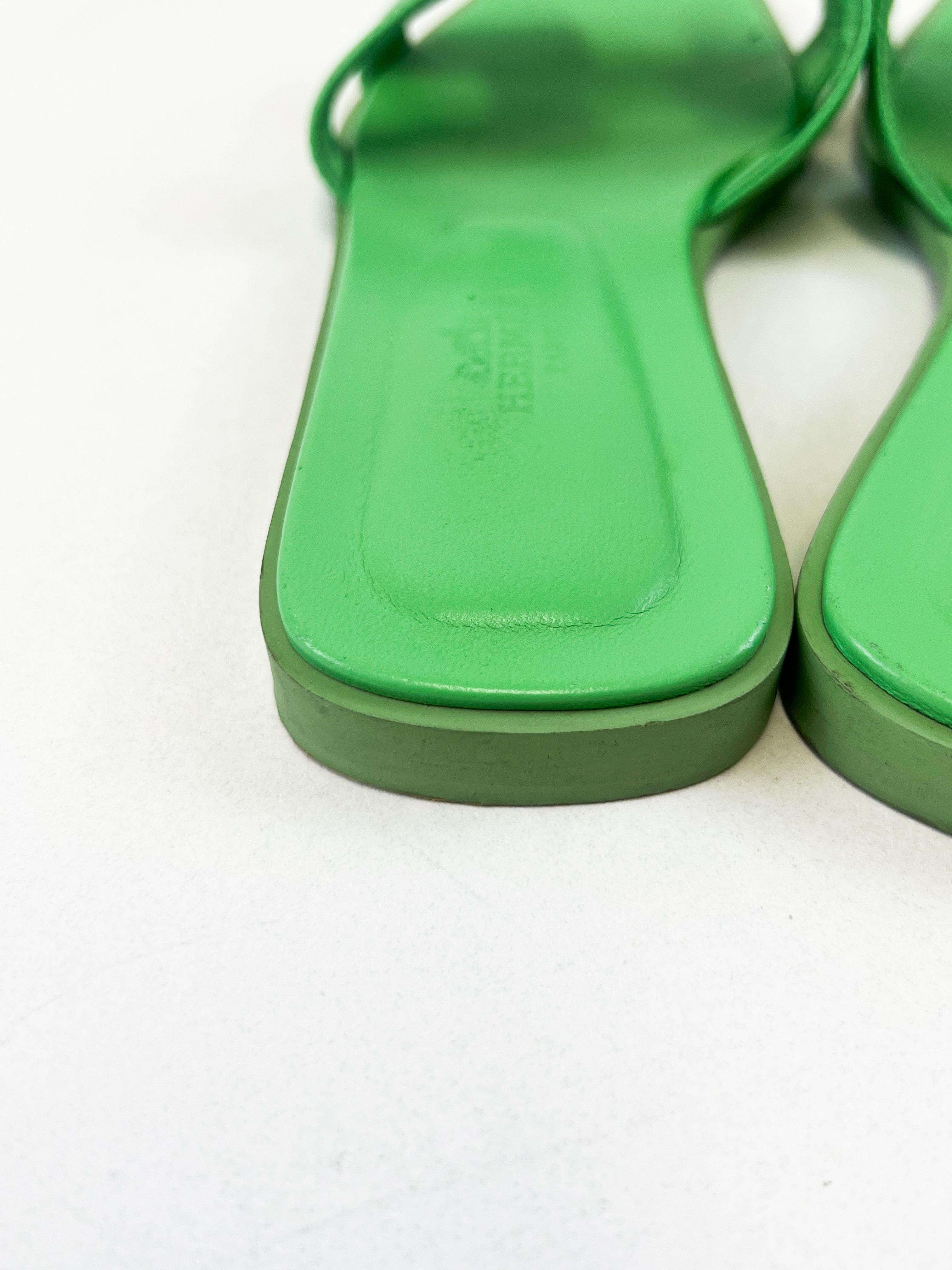 Hermes Oran Sandal in Green Size 36