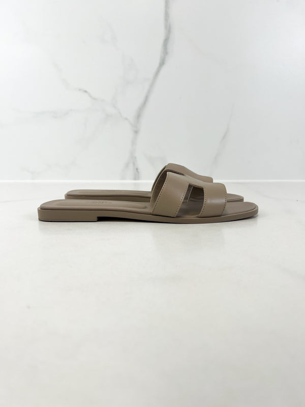 Hermes Oran Sandals Size 38.5