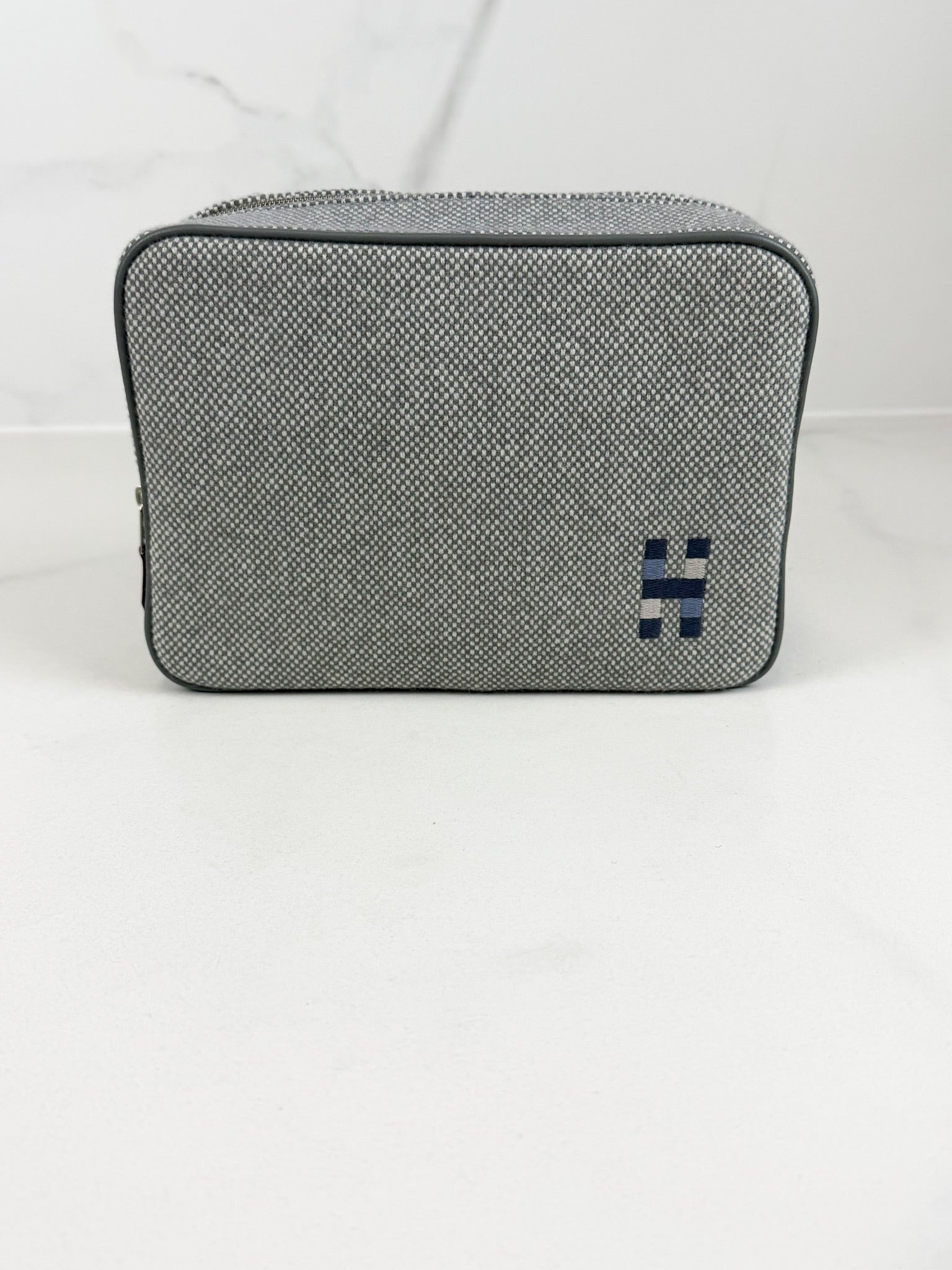 Hermes Chapitre H Cavalier Case in Gris