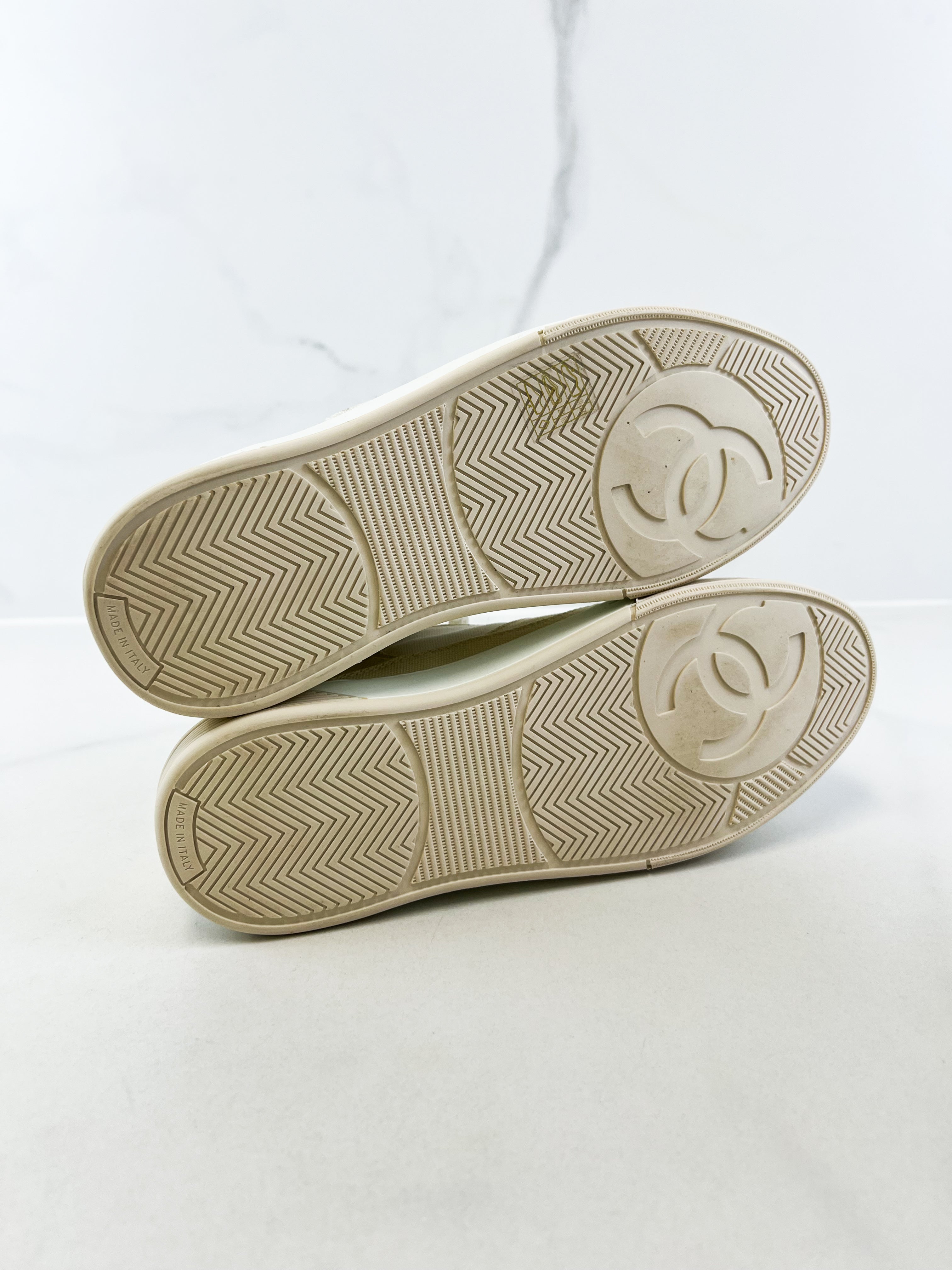 Chanel CC Cream Sneaker Size 37