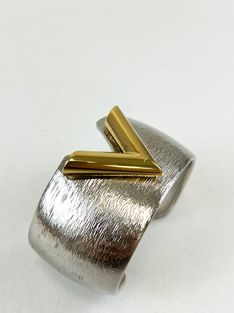 Louis Vuitton Essential V Colorama Cuff Set