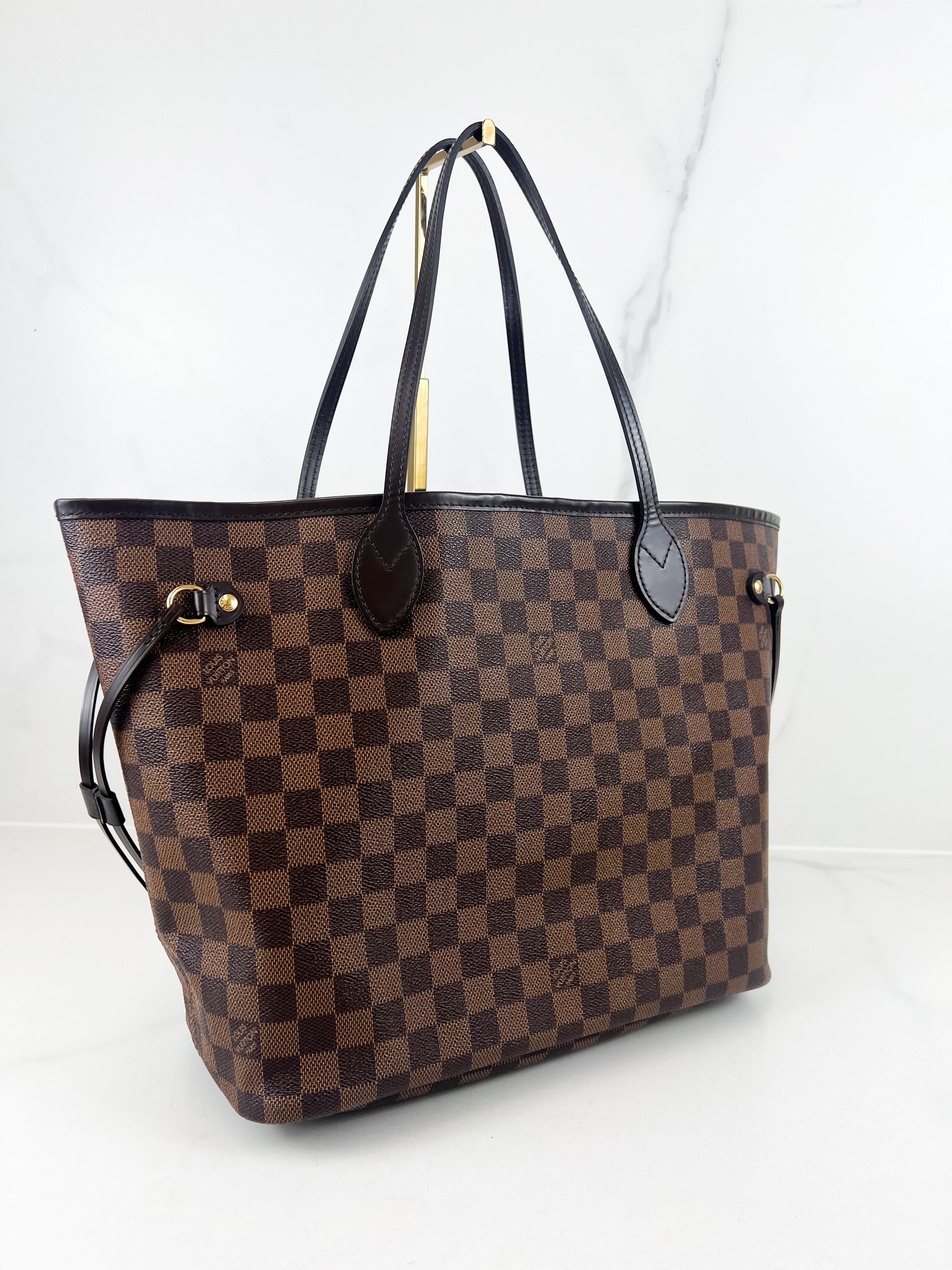 Louis Vuitton Damier Ebene Neverfull MM