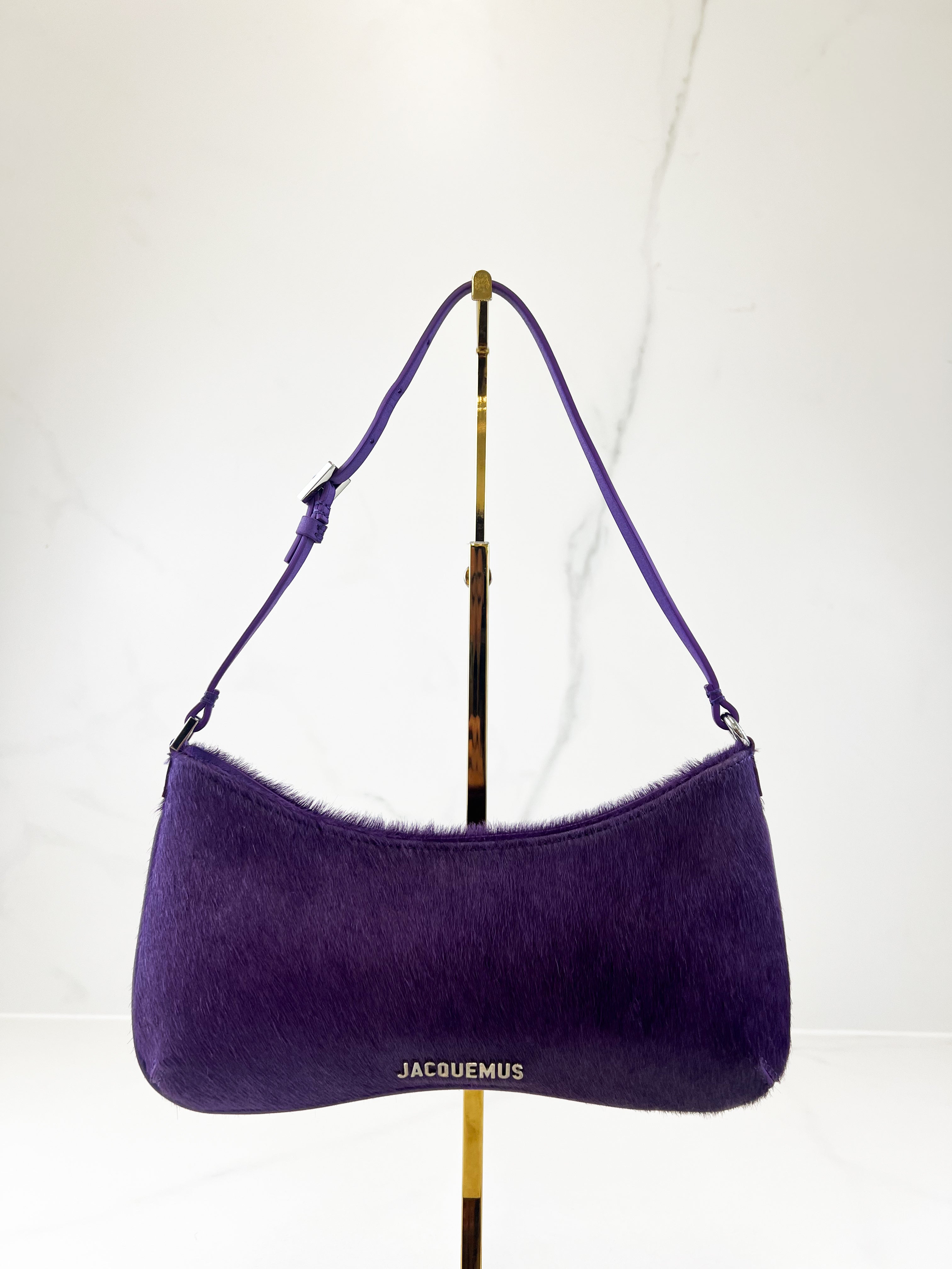 Jacquemus The Bisou Perle Shoulder Bag in Purple