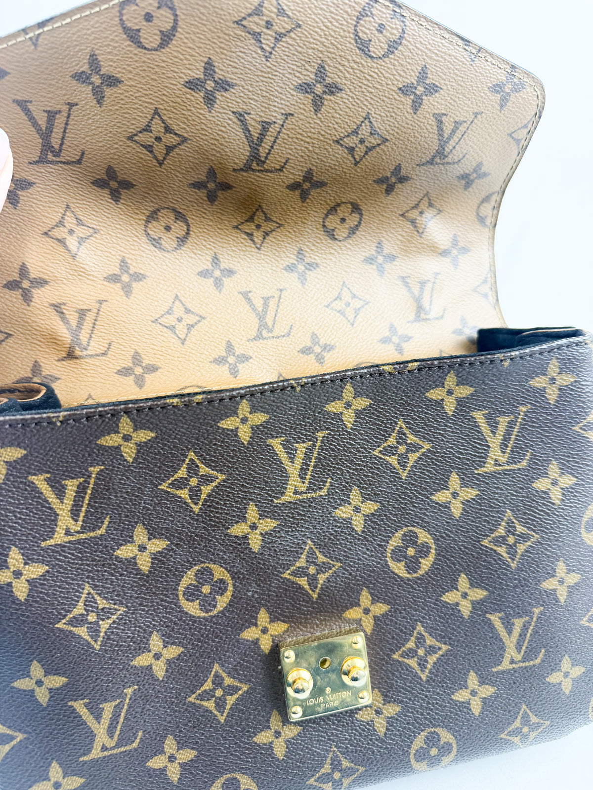 Louis Vuitton Monogram Reverse Pochette Metis
