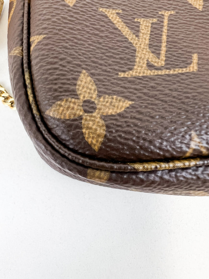 Louis Vuitton Monogram Canvas Mini Pochette