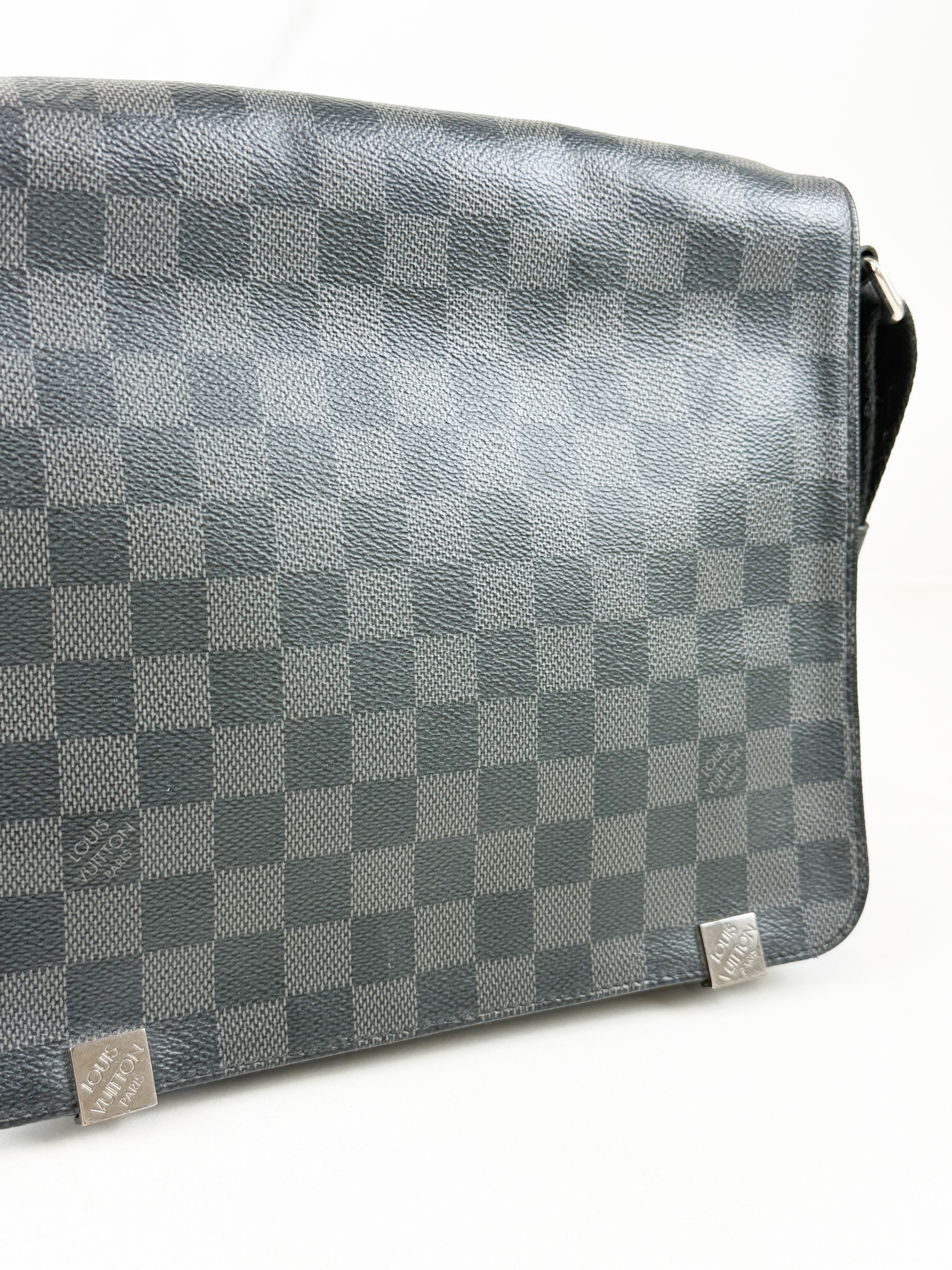 Louis Vuitton Damier Graphite District Messenger Bag