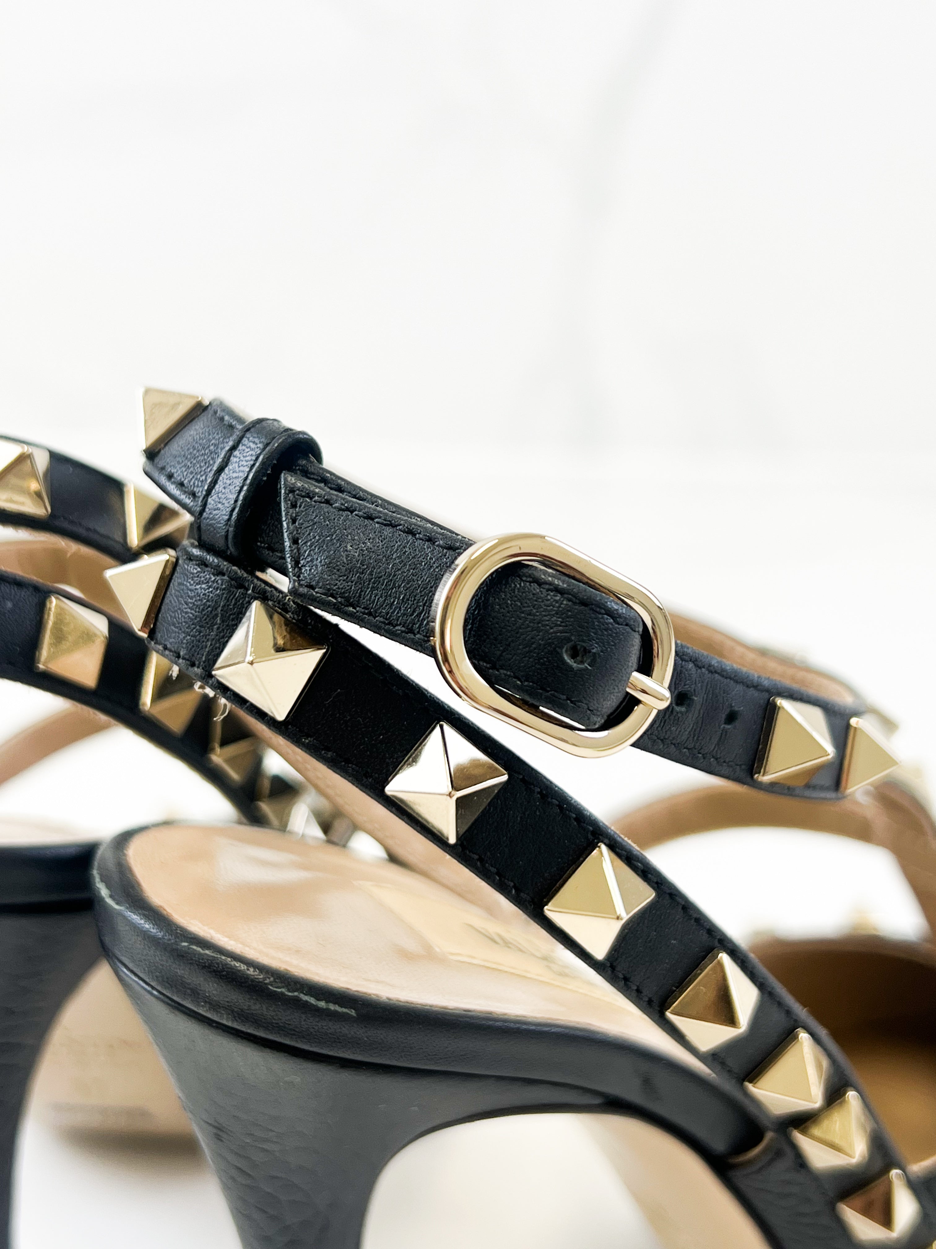 Valentino Black Caged Rockstud Pumps Size 37