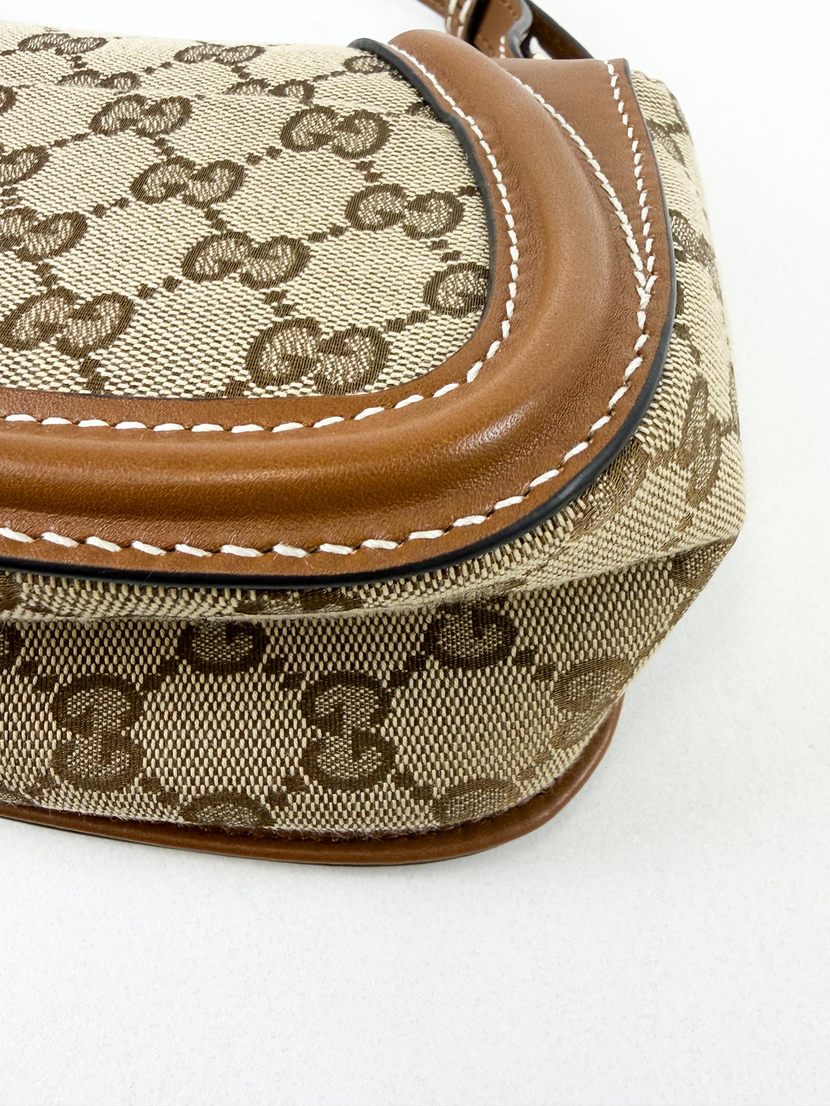 Gucci Blondie Small Shoulder Bag In Beige Coated Canvas