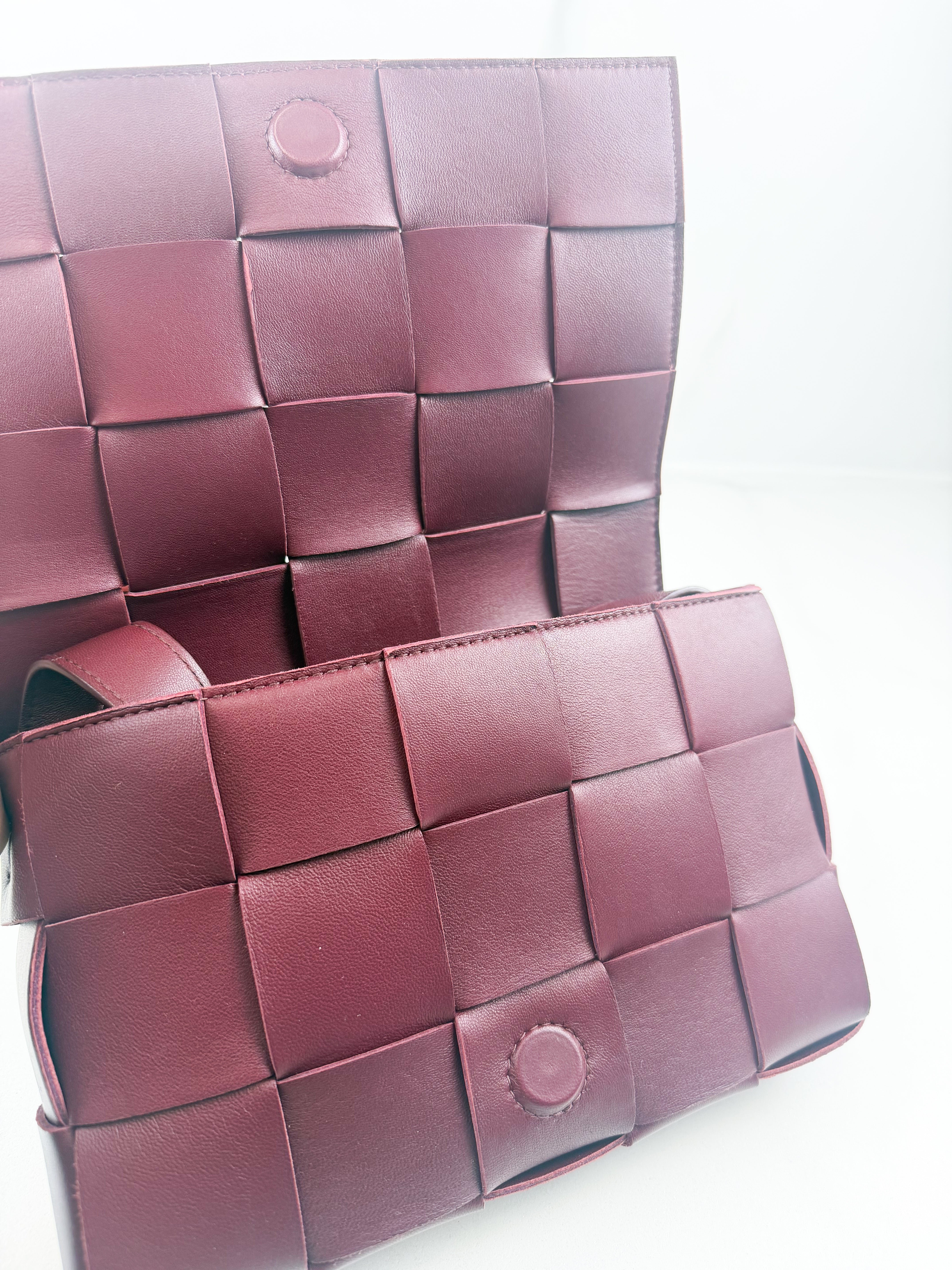 Bottega Veneta Cassette Bag in Bordeaux Wine Red