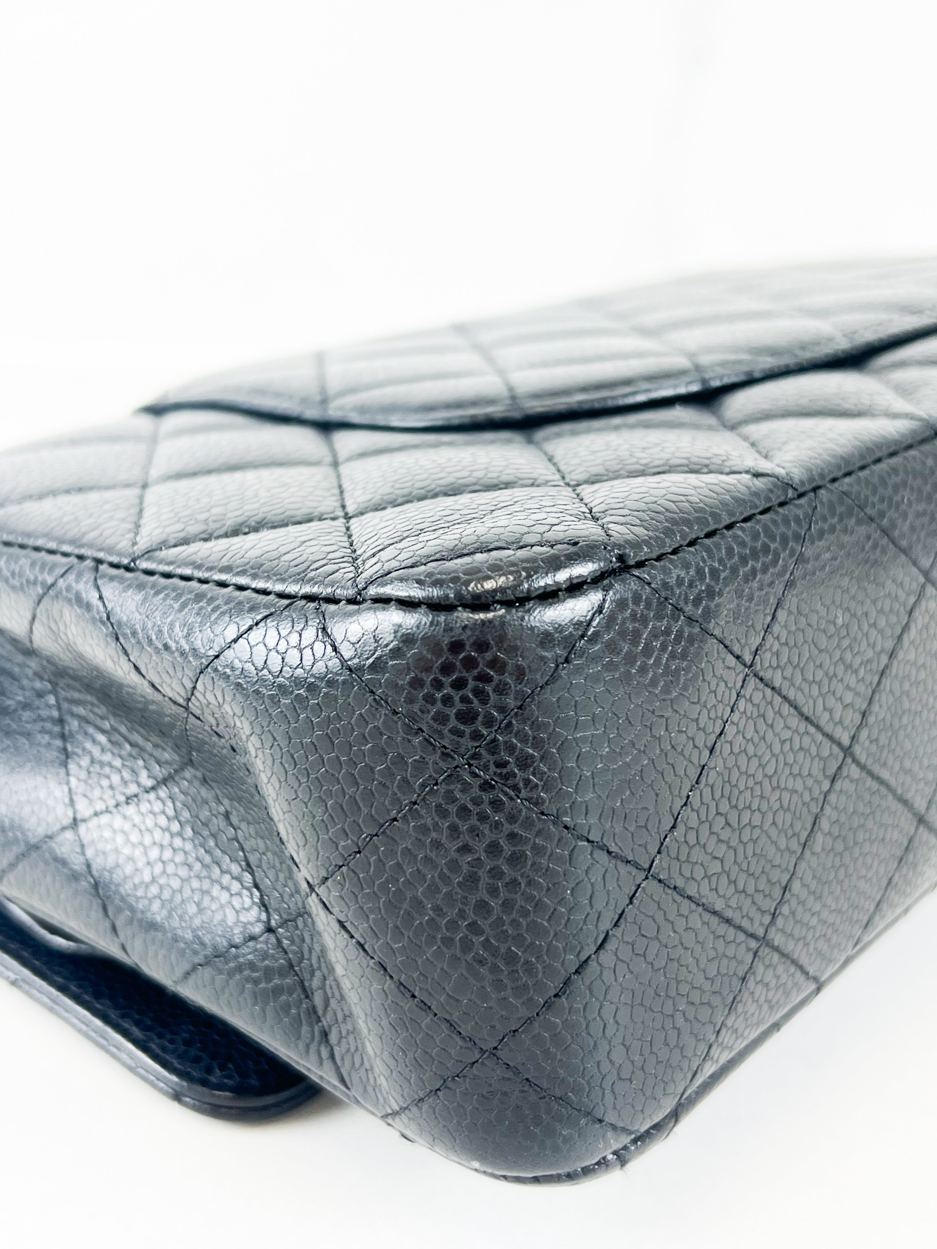 Chanel CC Medium Caviar Black Classic Double Flap Shoulder Bag