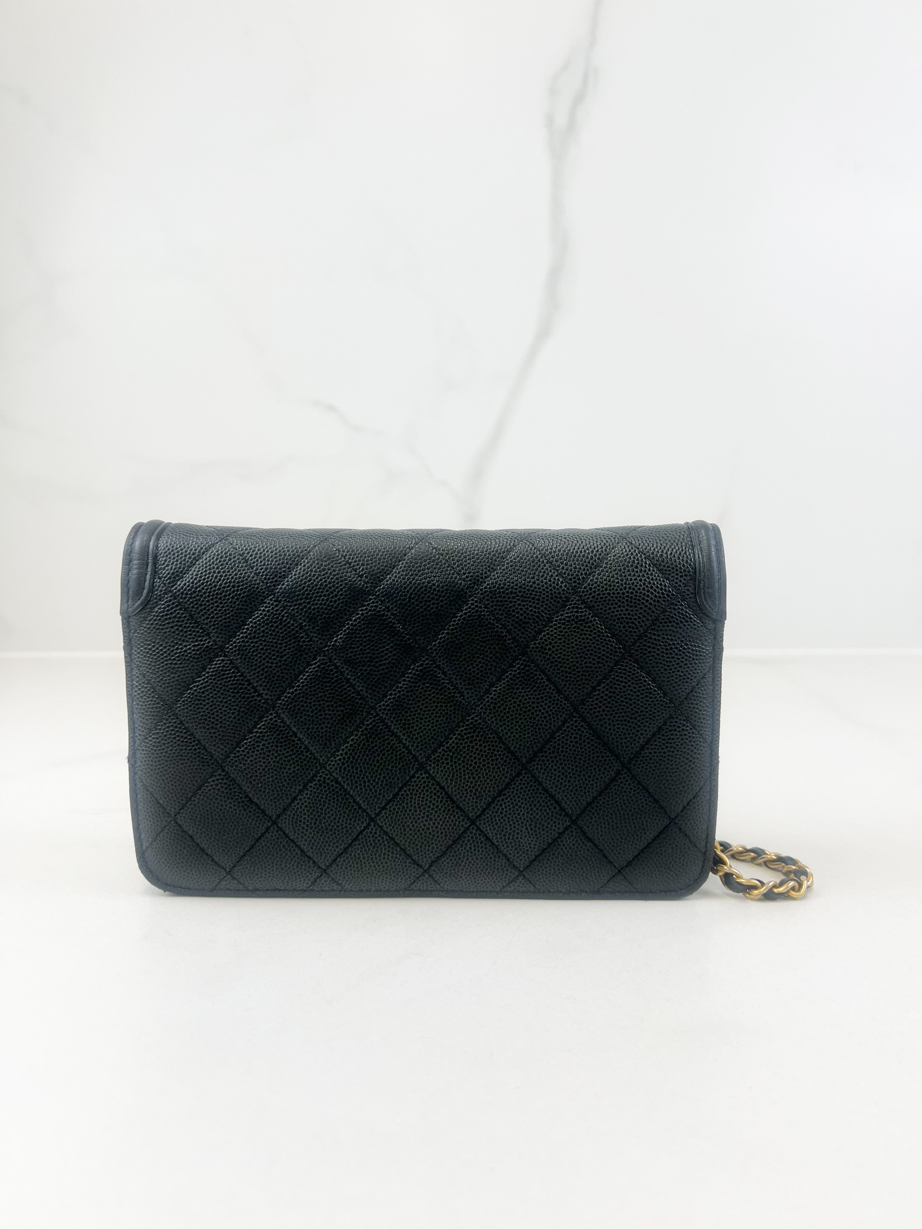 Chanel Black Filigree CC Wallet On Chain