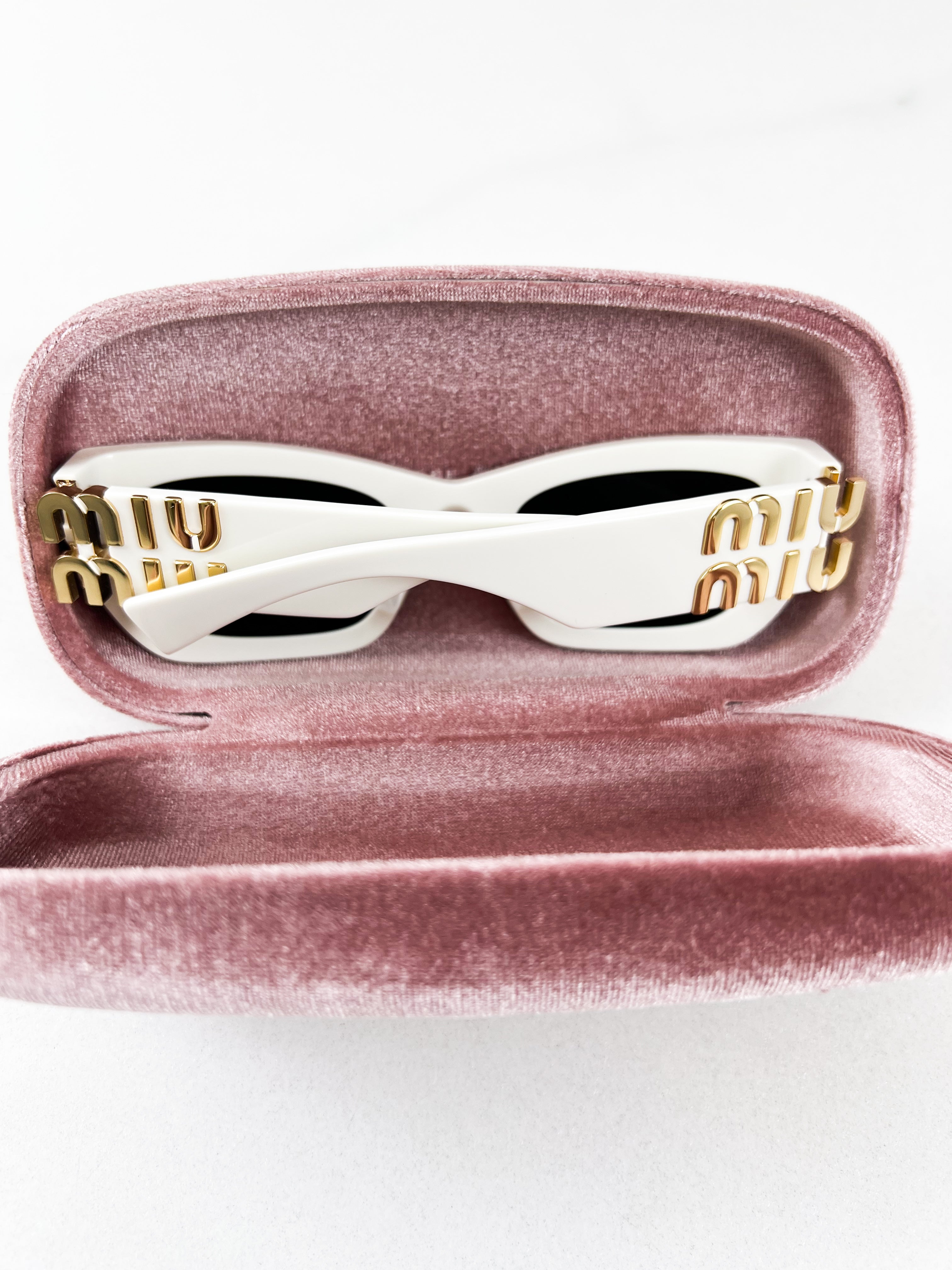 Miu Miu Plaque White Sunglasses SMU 09W