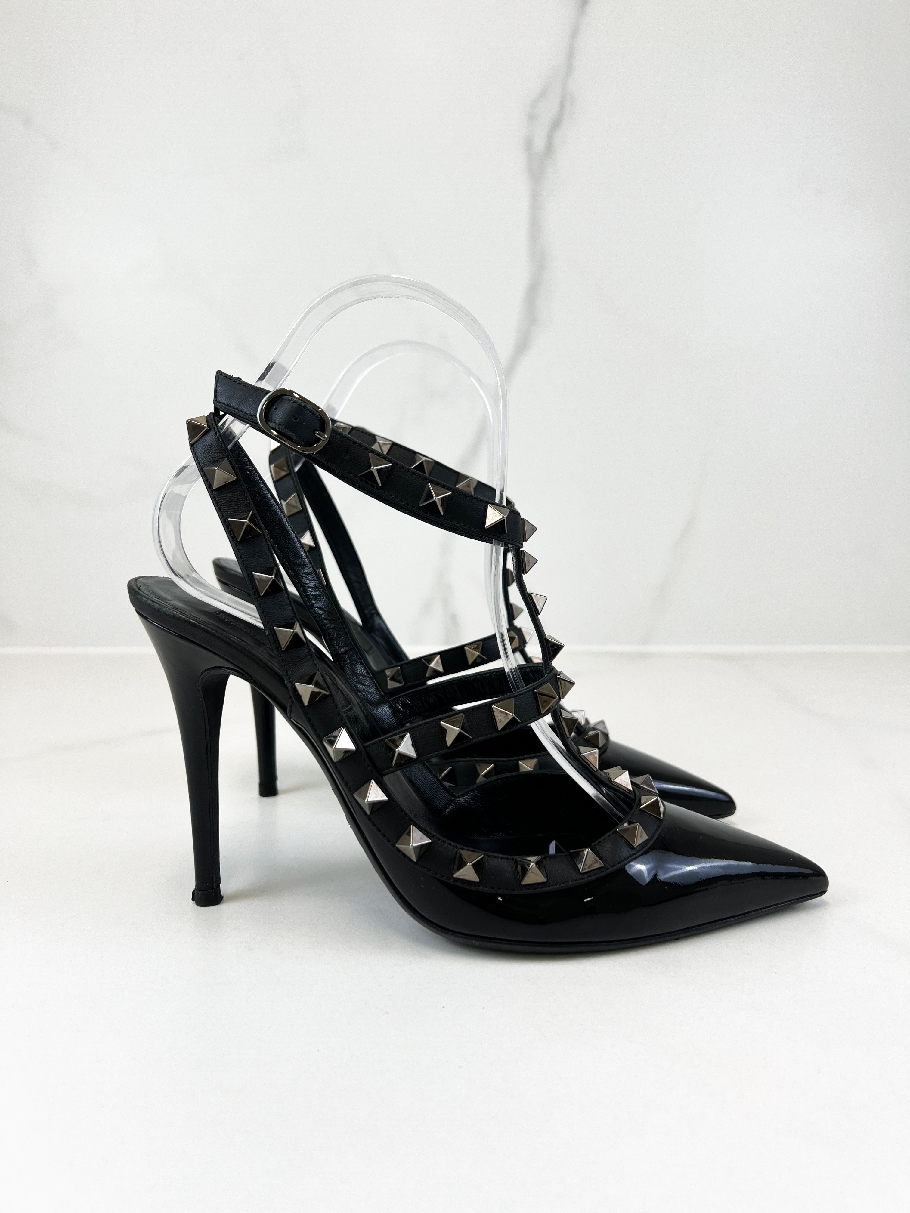 Valentino Garavani Rockstud Caged Pump Size 37