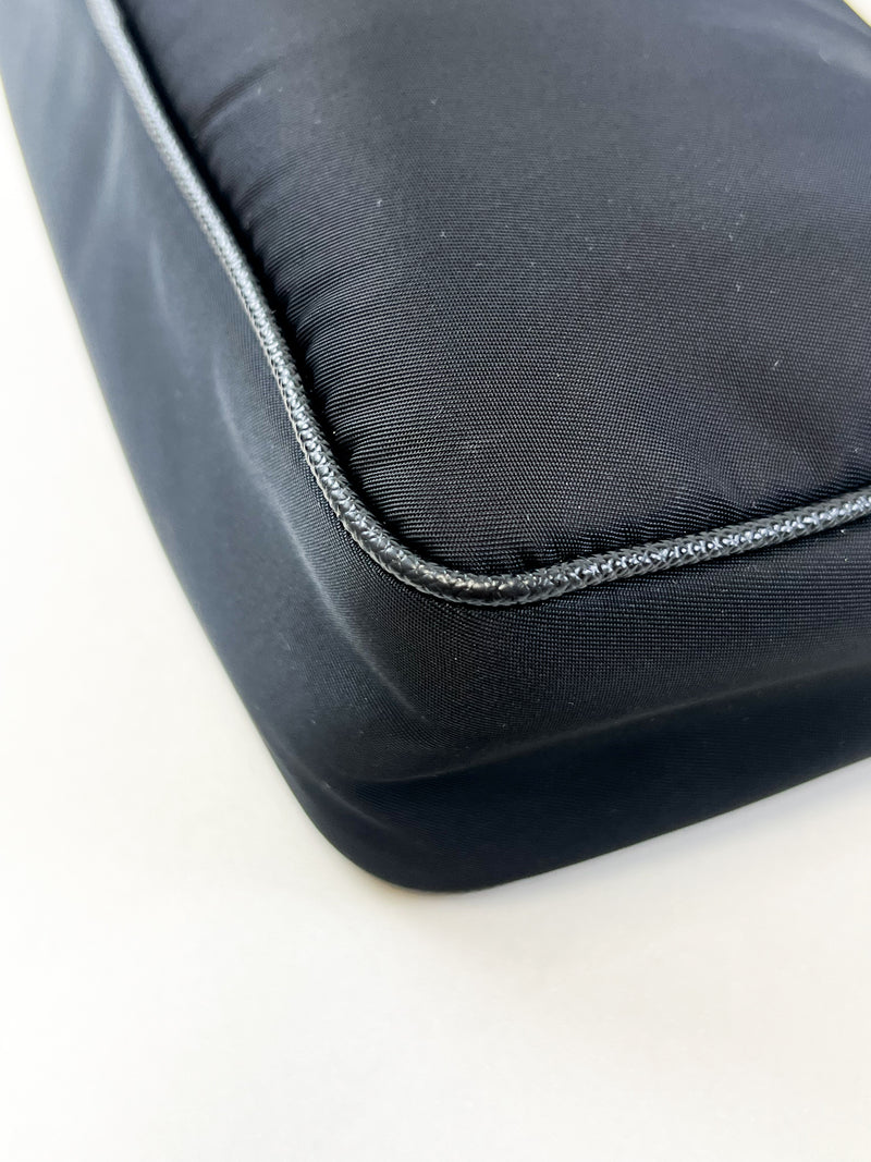 Prada Black Nylon Re-Edition 2005 Shoulder Bag