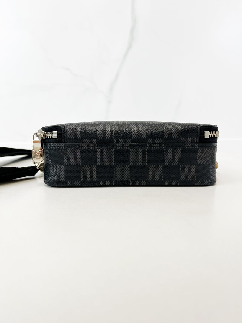 Louis Vuitton Damier Graphite Alpha Wearable Bag