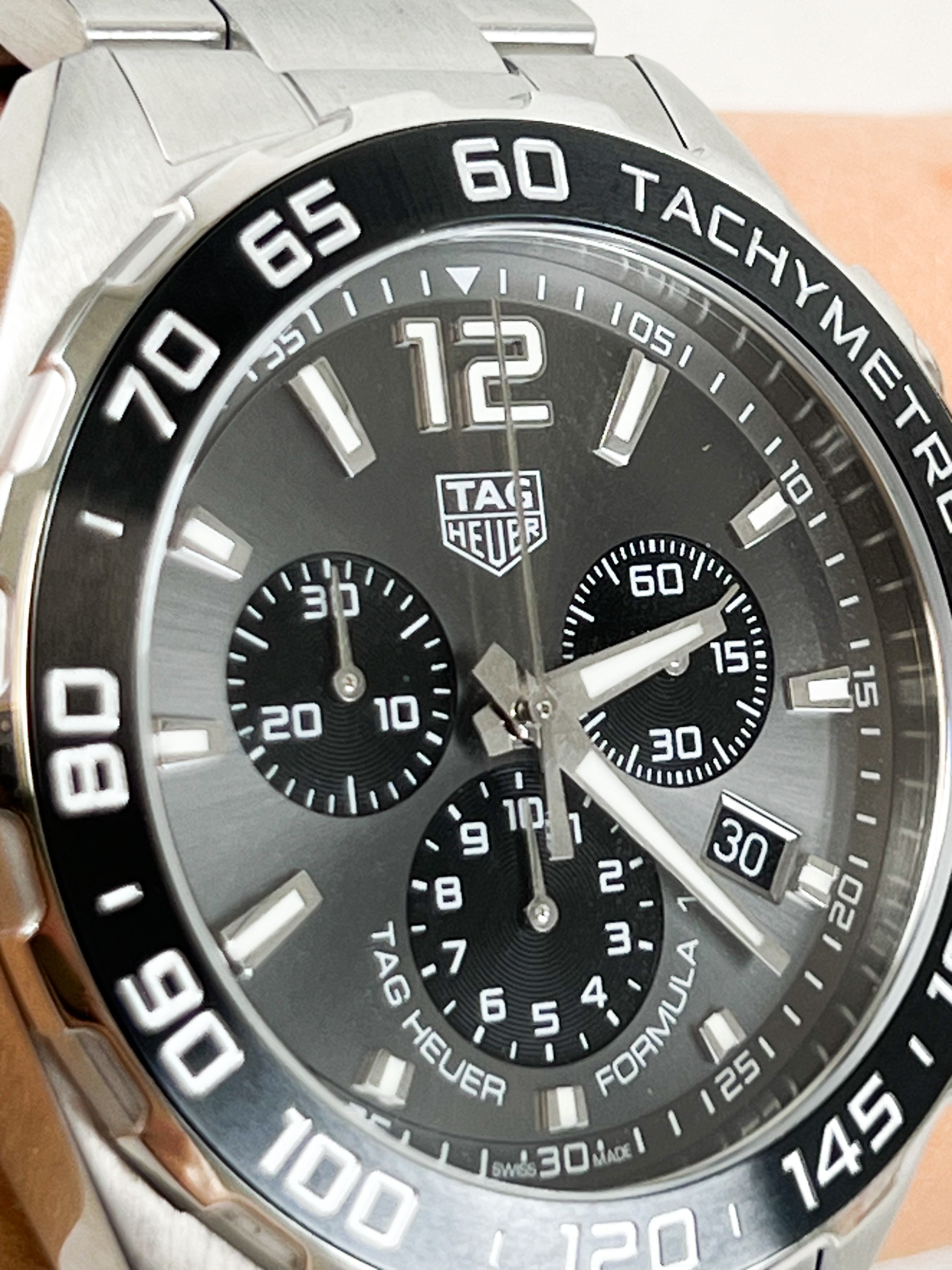 TAG Formula 1 Chronograph Quartz Men Watch 43mm