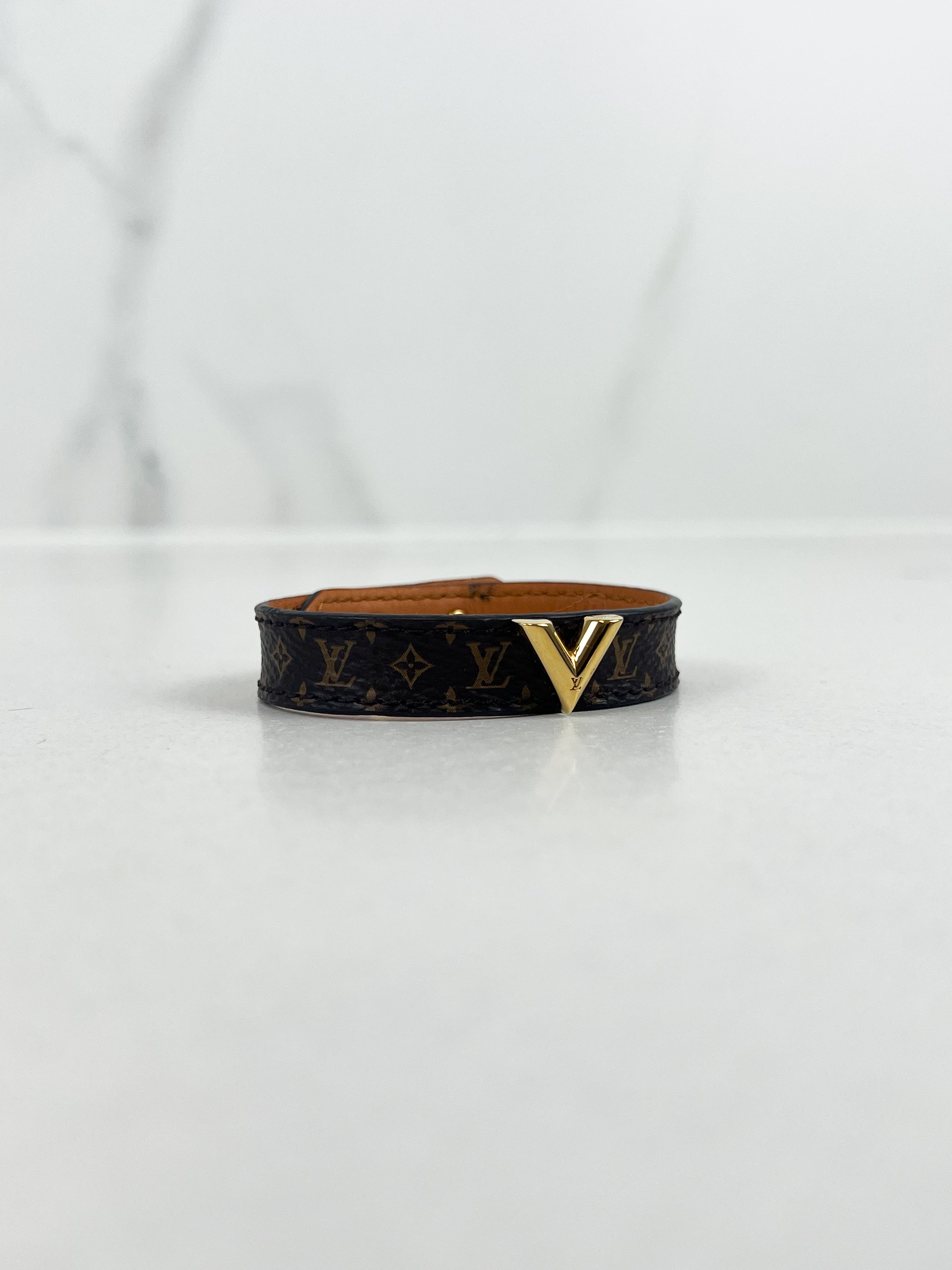 Louis Vuitton Essential V Bracelet