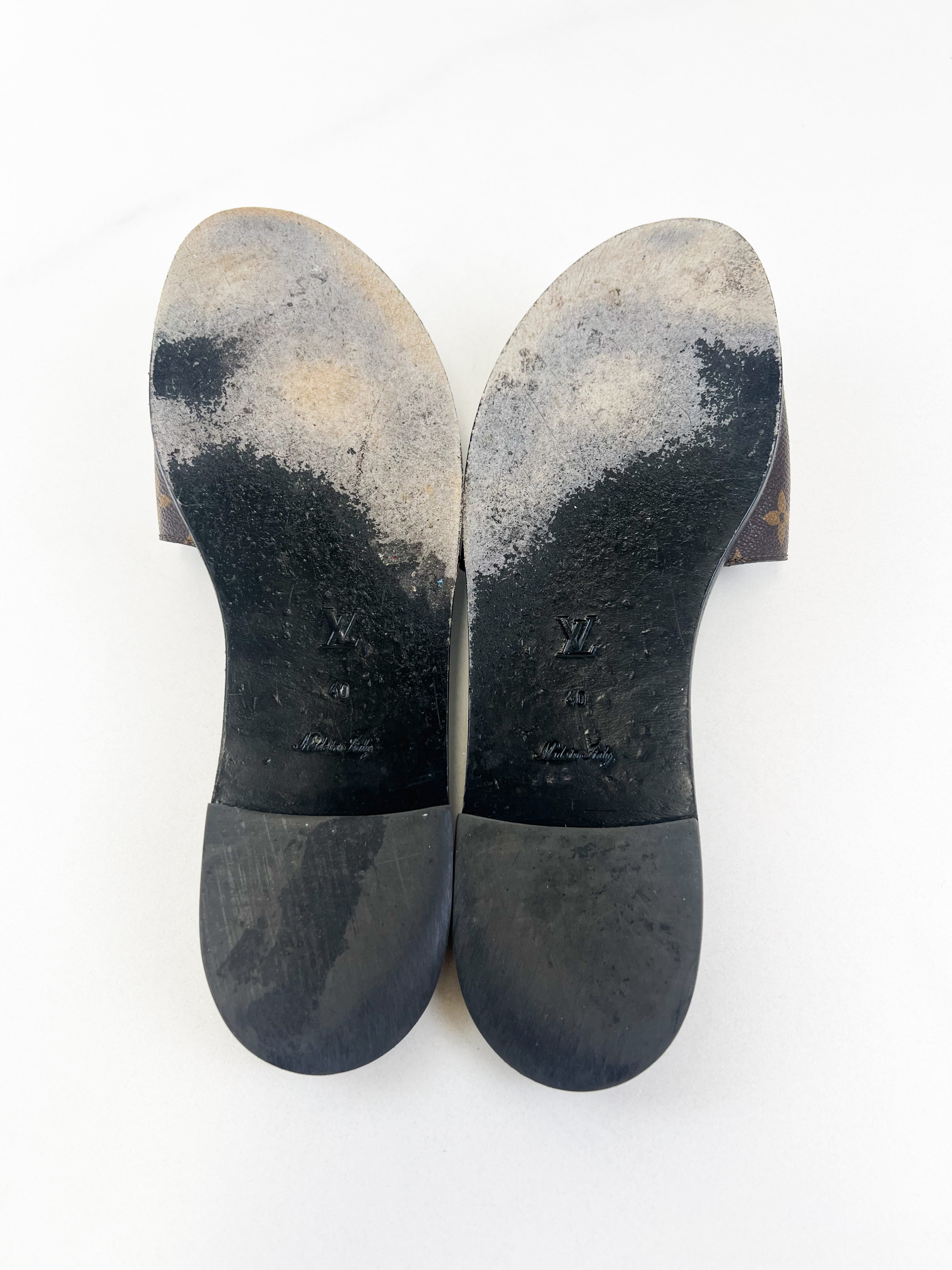 Louis Vuitton Monogram Lock It Flat Slides Size 40