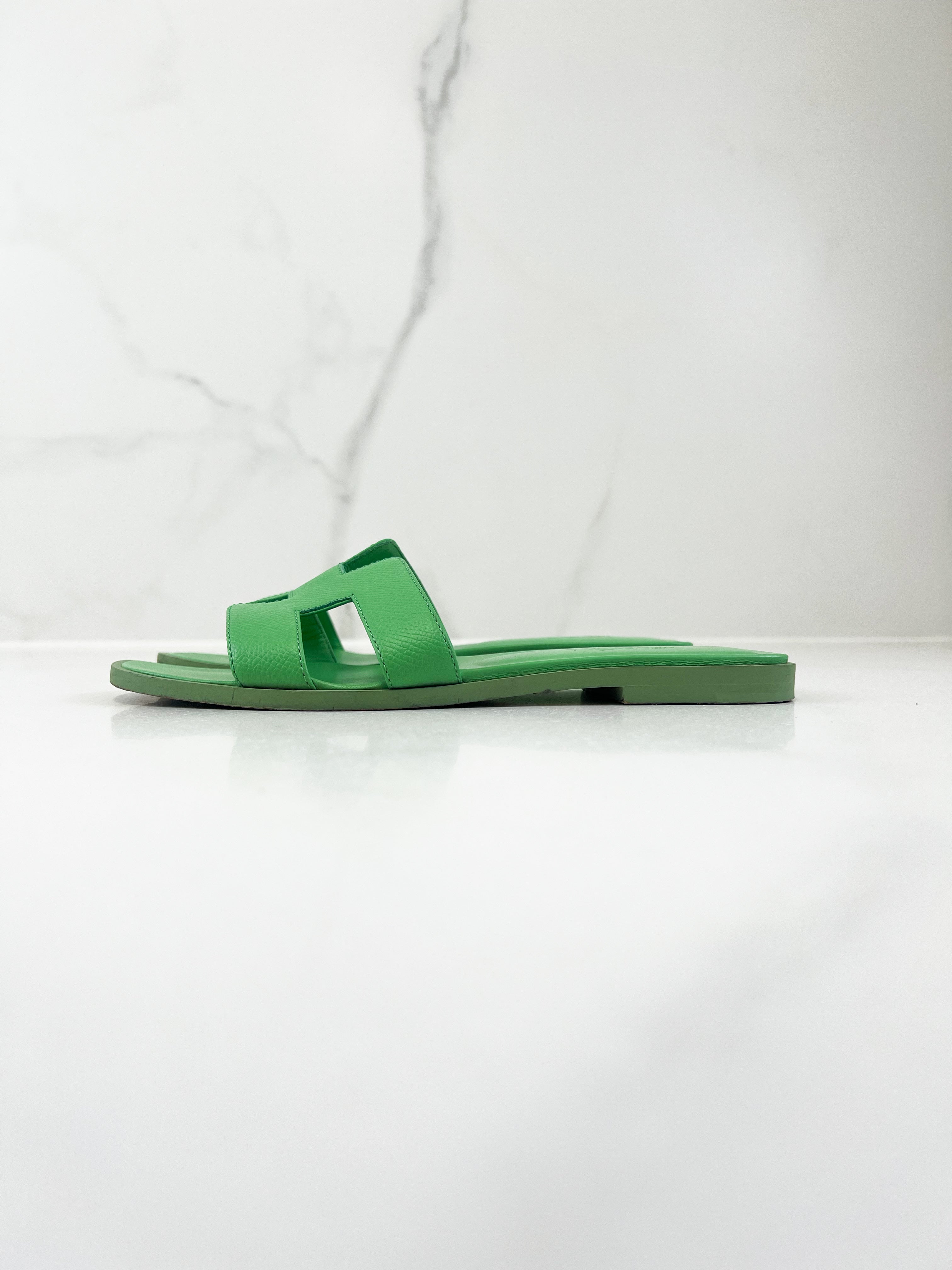 Hermes Oran Sandal in Green Size 36