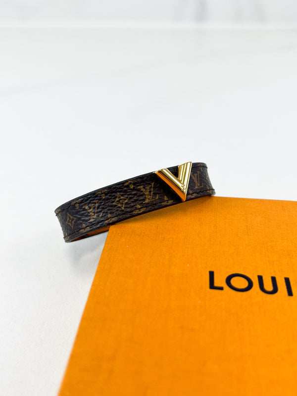 Louis Vuitton Essential V Bracelet