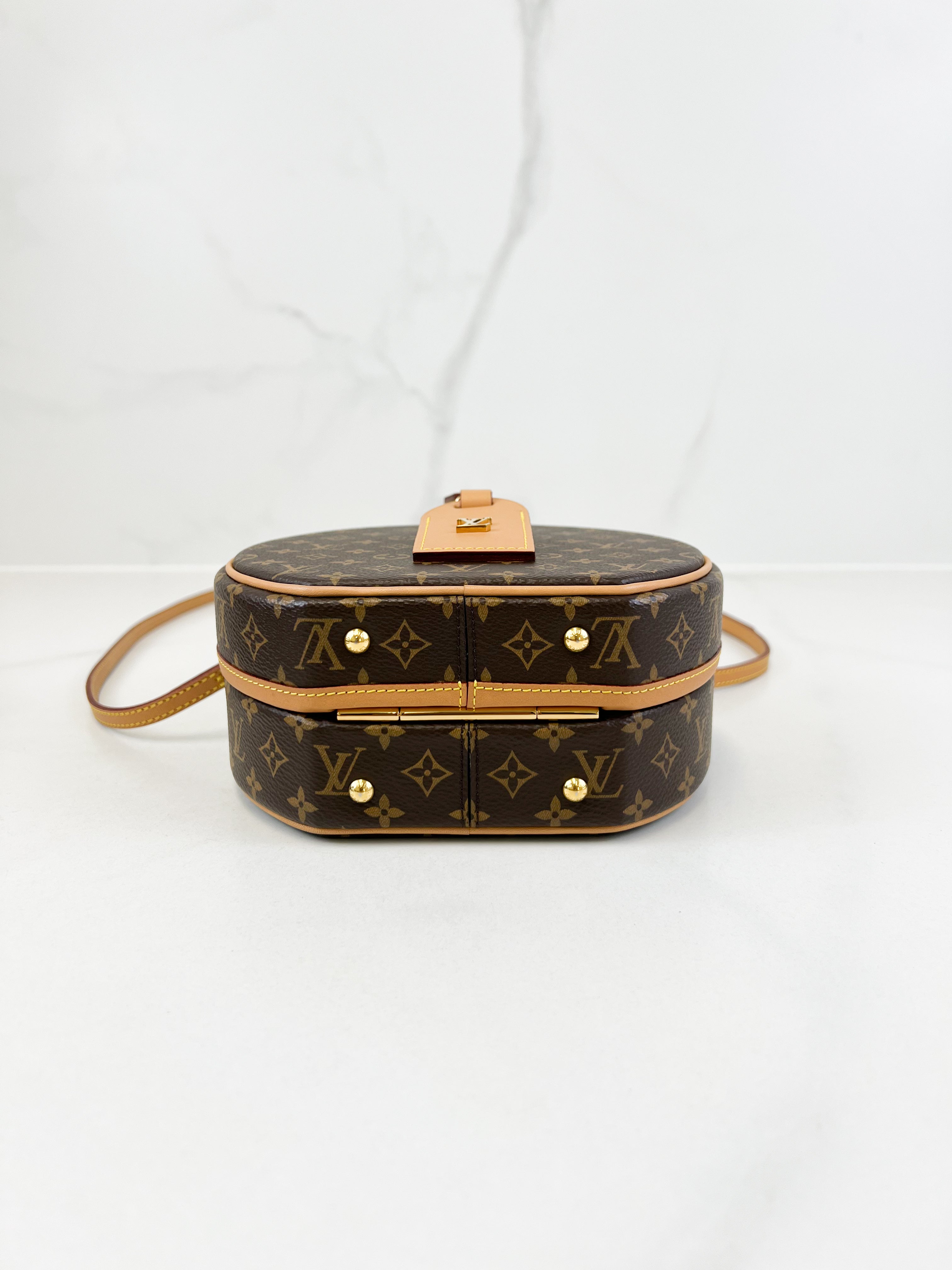 Louis Vuitton Petite Boite Chapeau