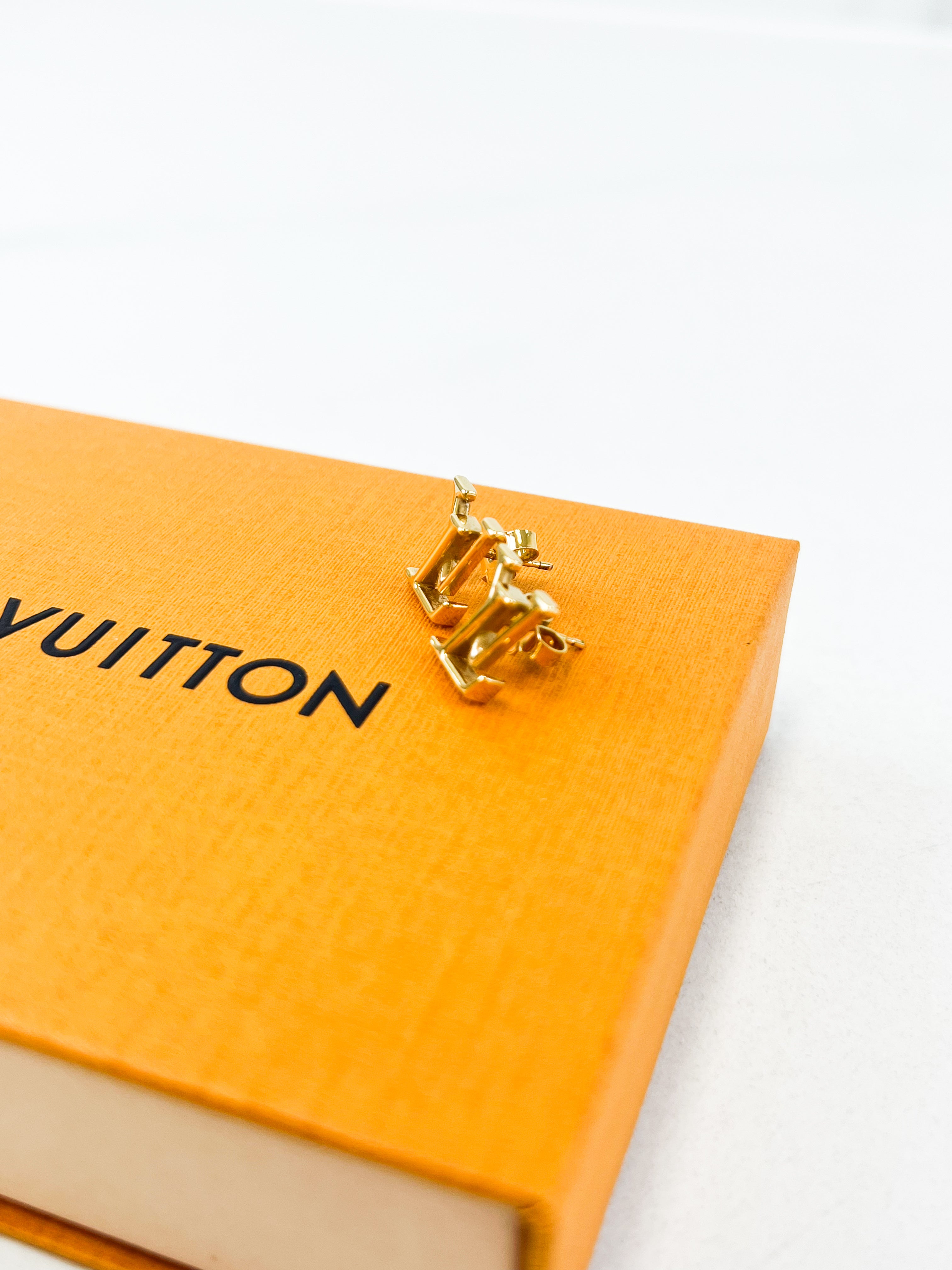 Louis Vuitton Iconic Studs