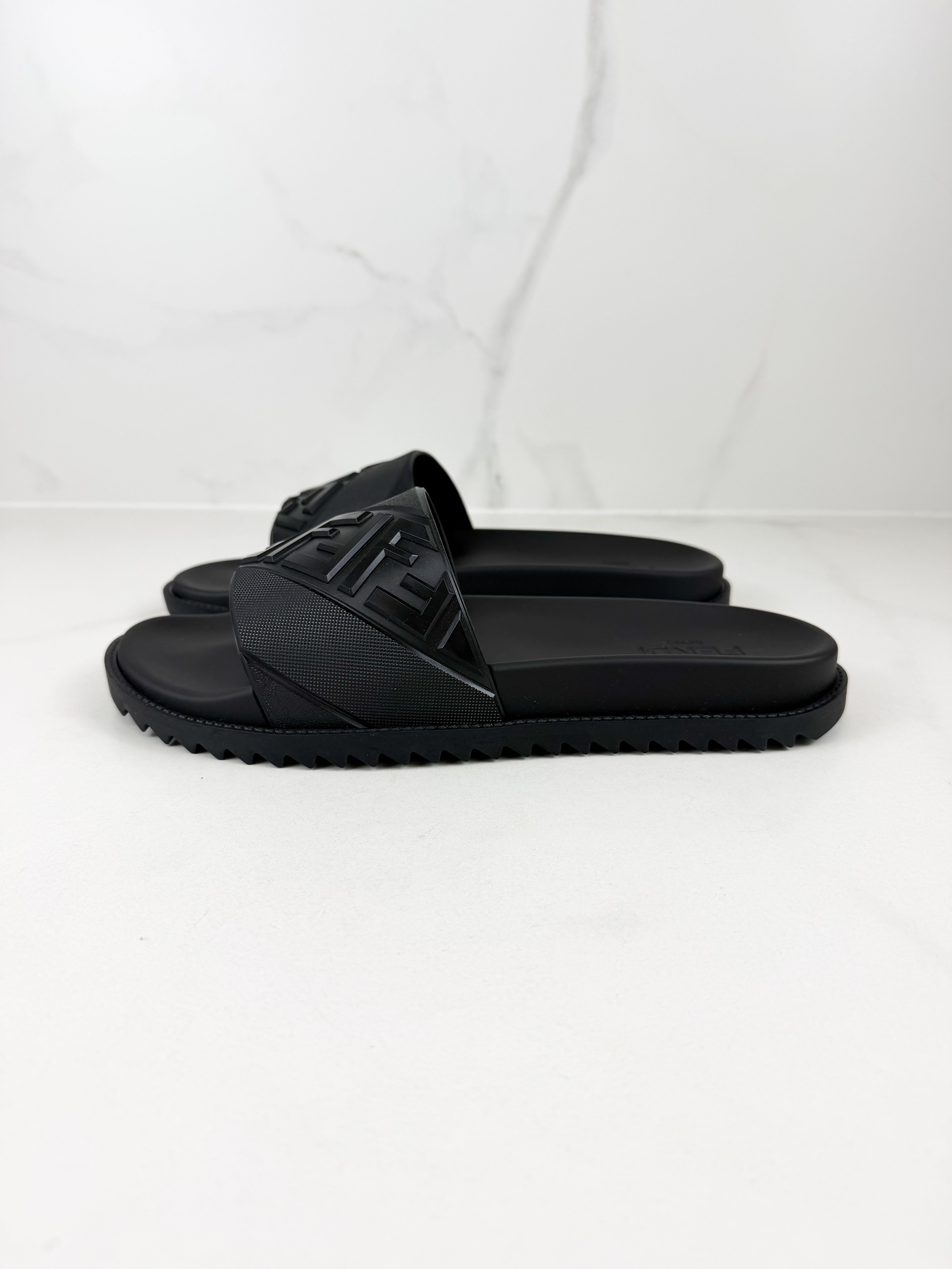 Fendi Men's Pool Slides Size 11