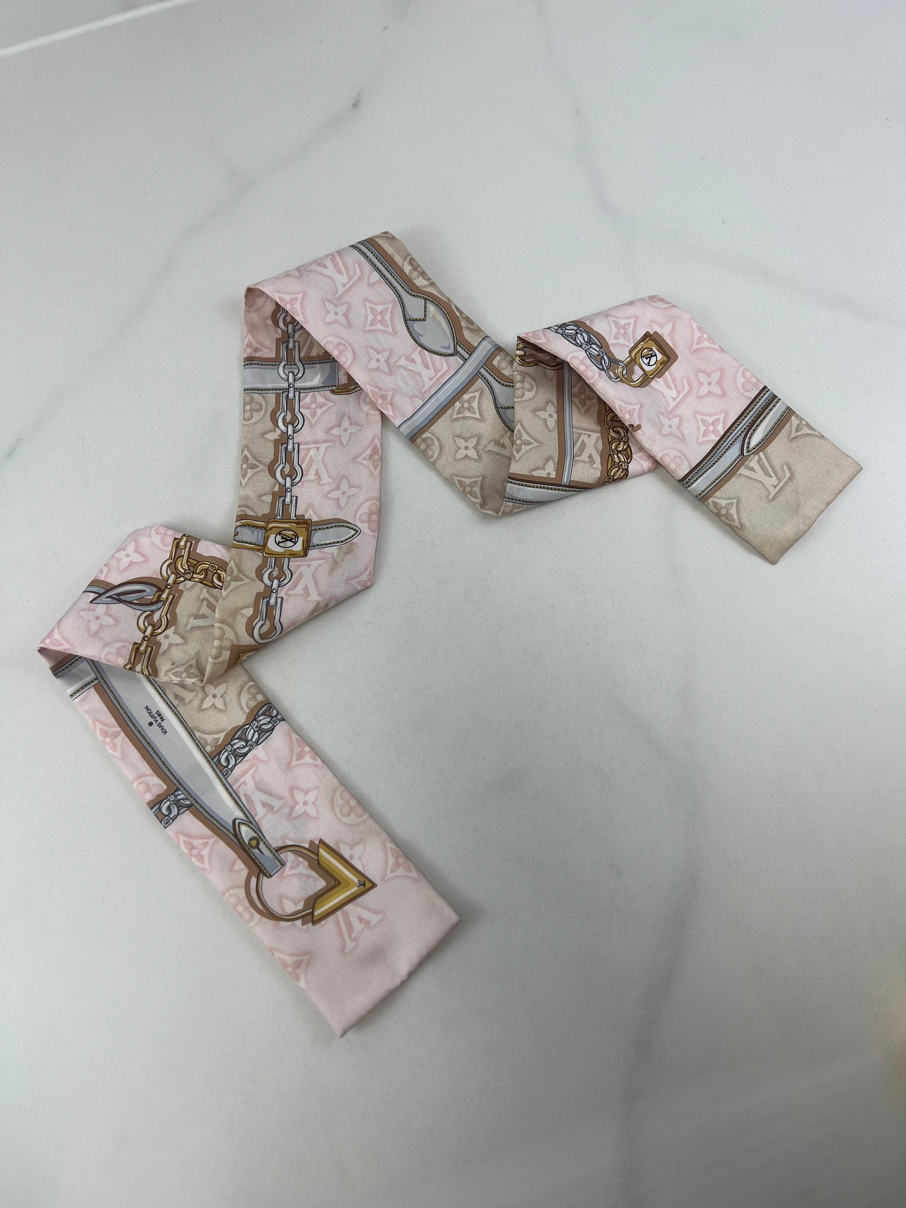 Louis Vuitton Confidential Bandeau Rose Clair Twilly