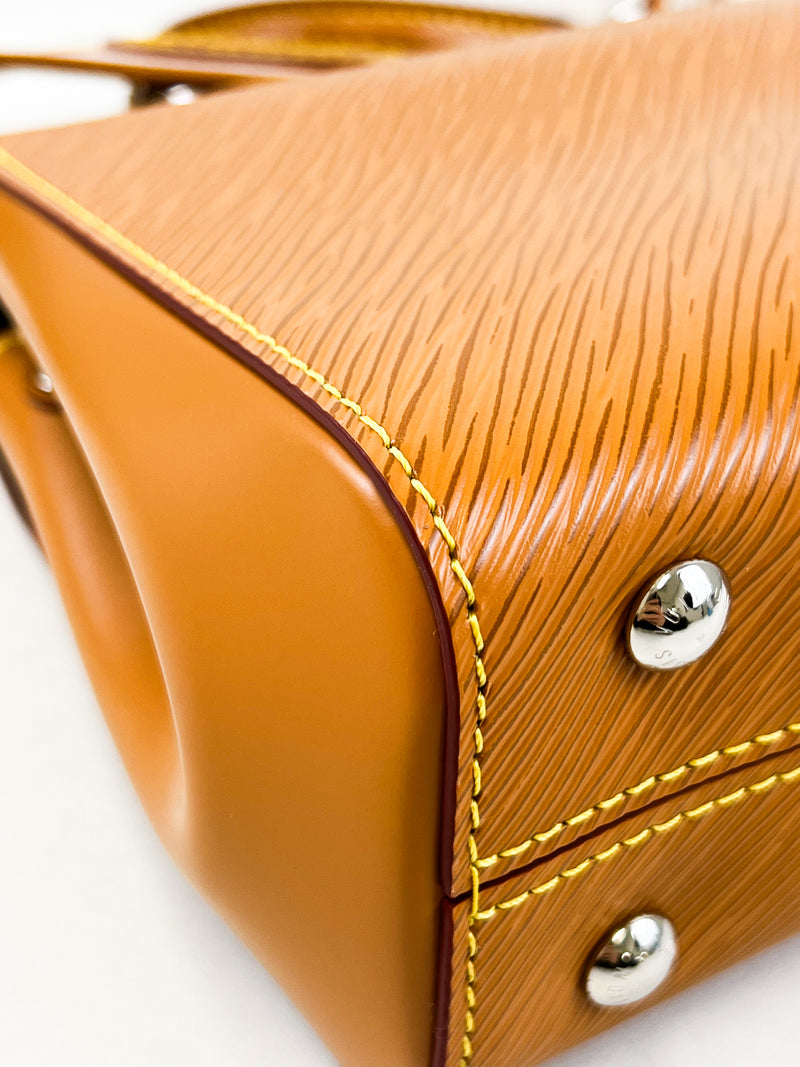 Louis Vuitton Cluny Mini Gold Miel