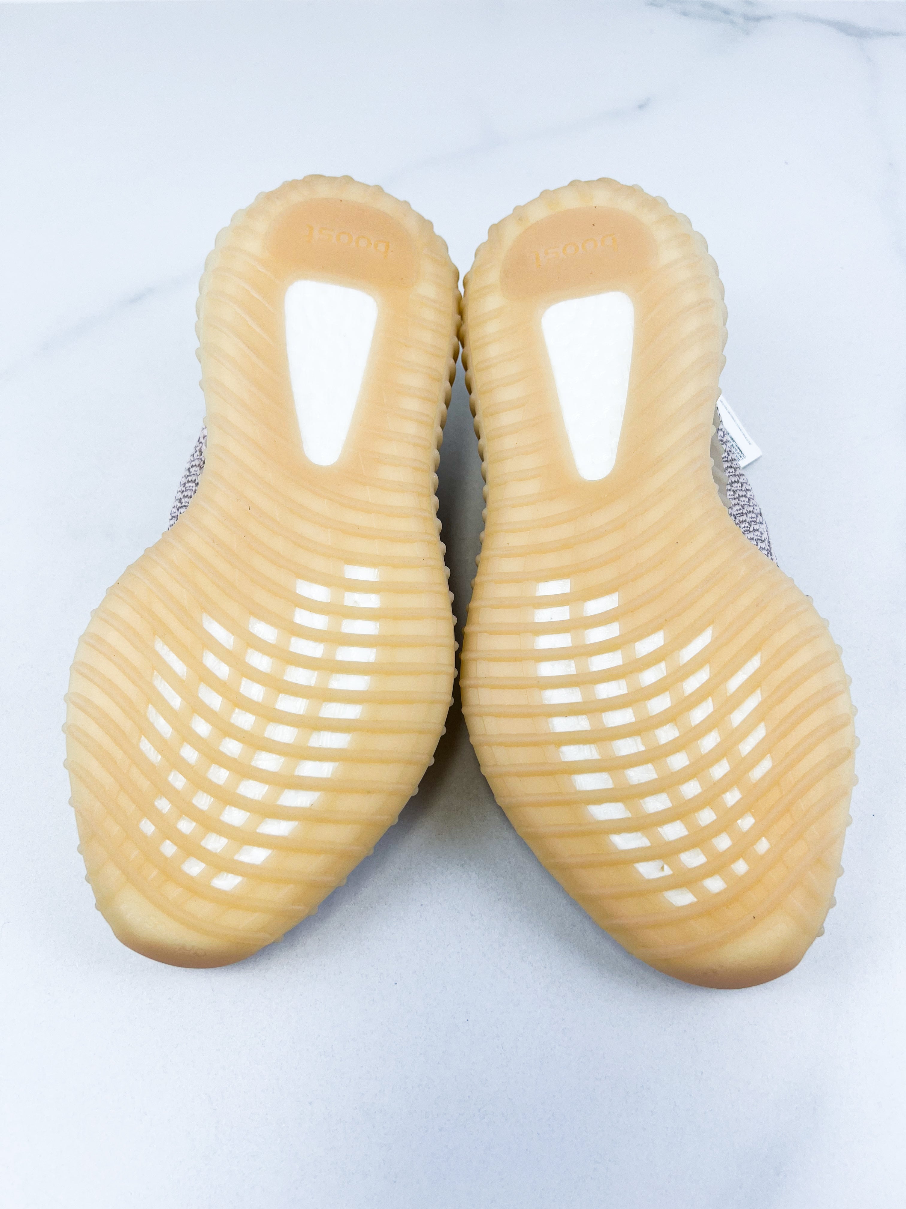 Yeezy Boost 350 in Synth Size 8.5US