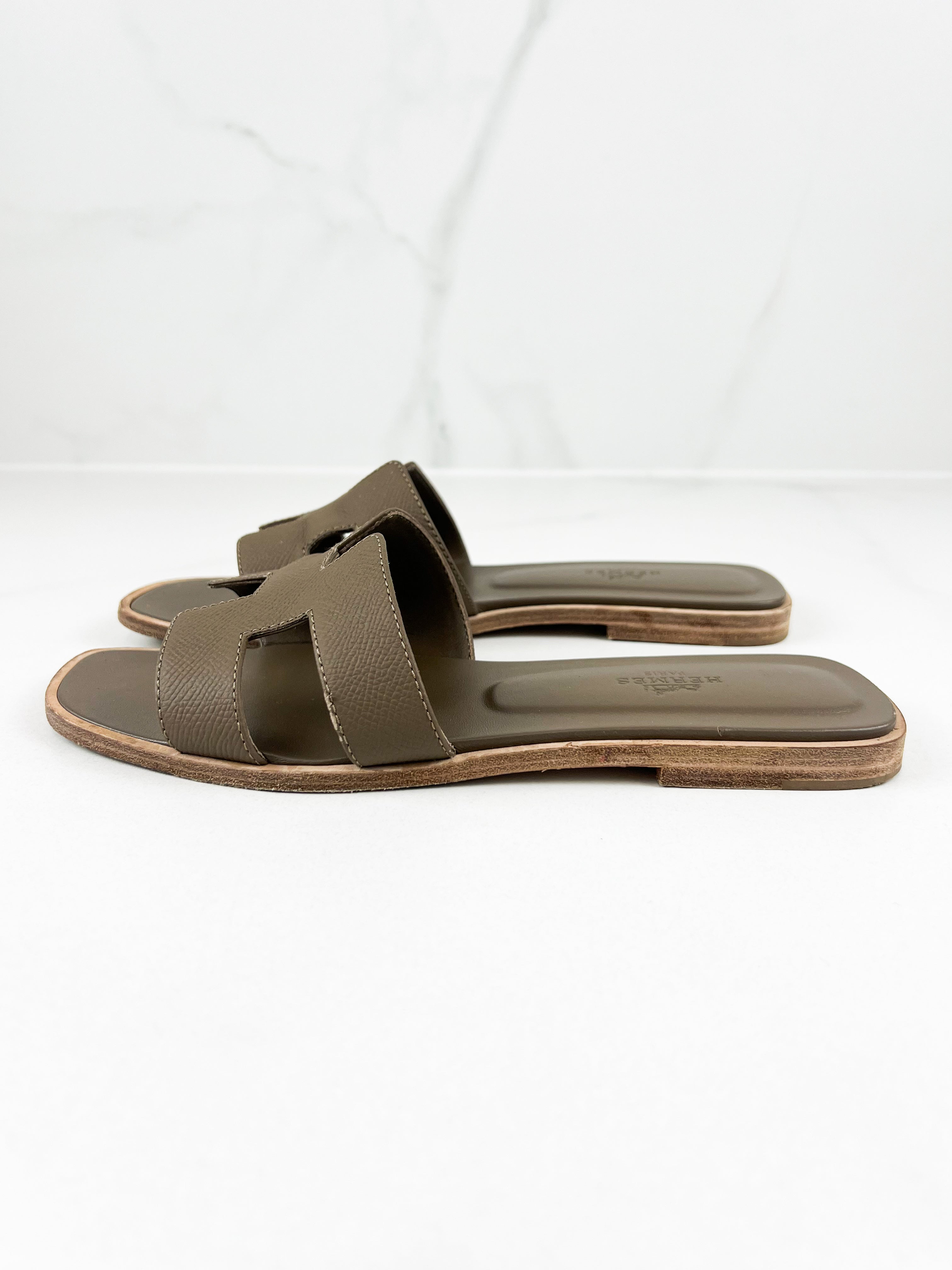 Hermes Oran Sandal in Epsom Etoupe 38