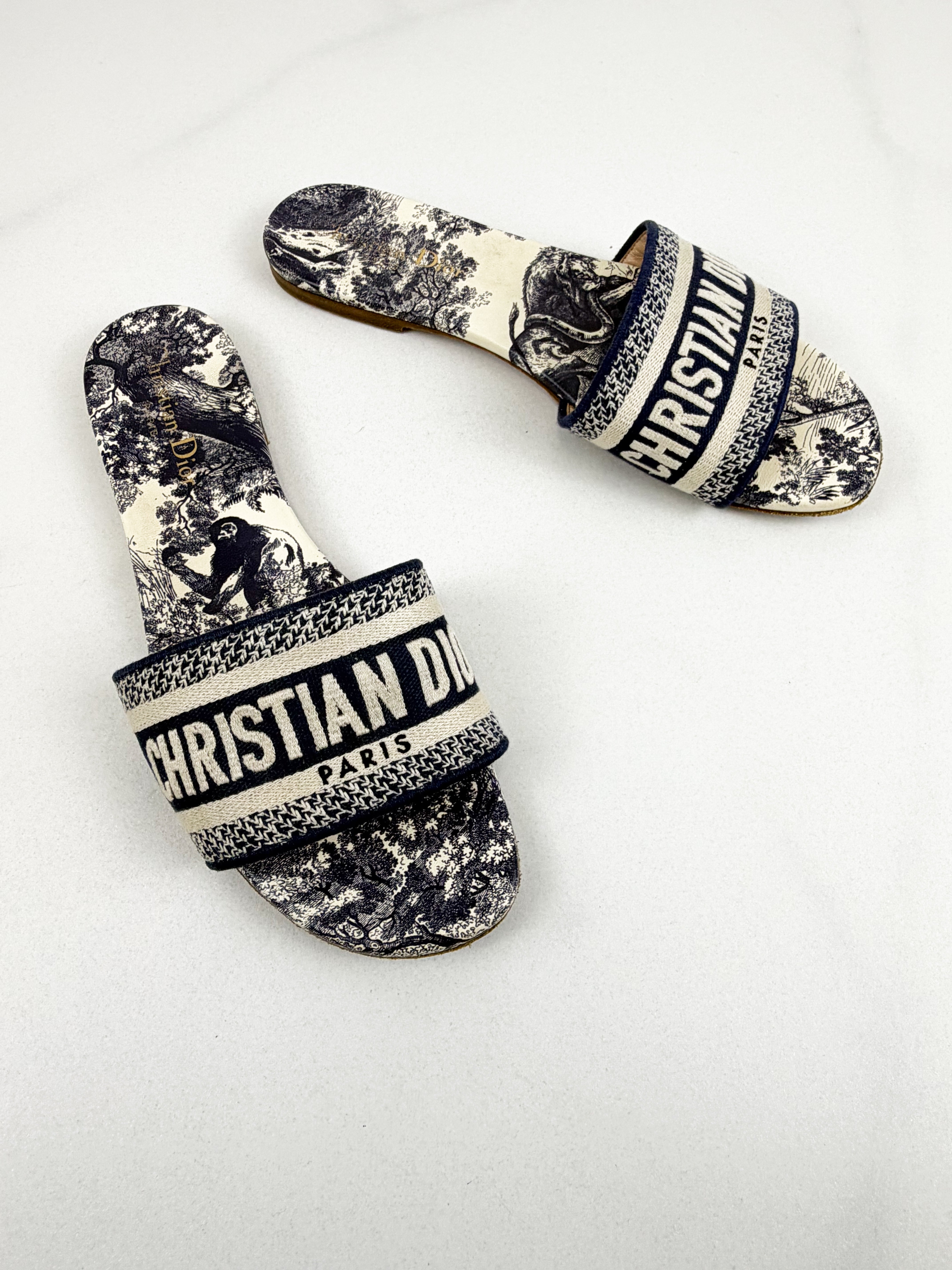 Christian Dior Navy Dway Slides Size 39