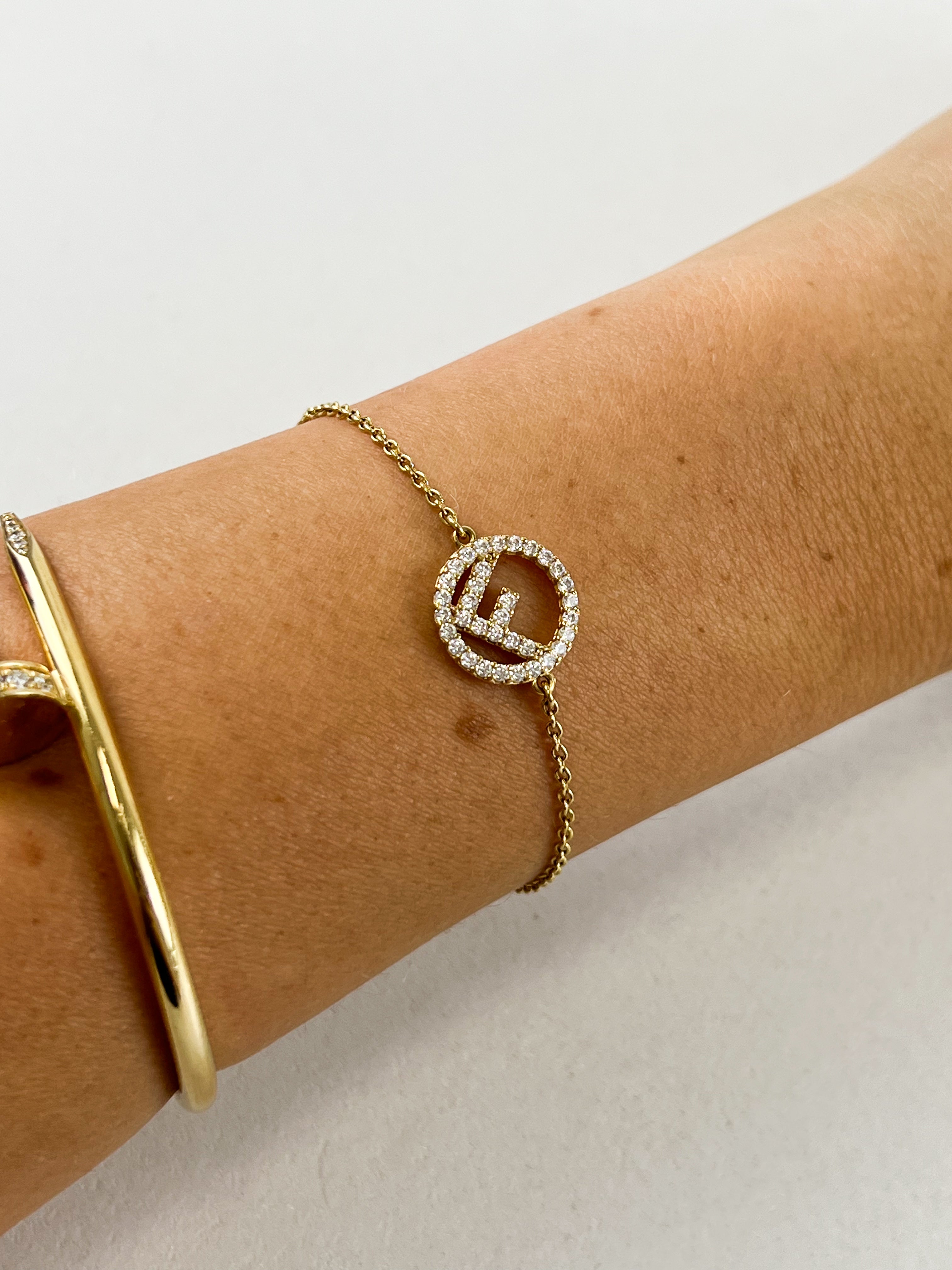 F is Fendi Bracelet in Gold Tone