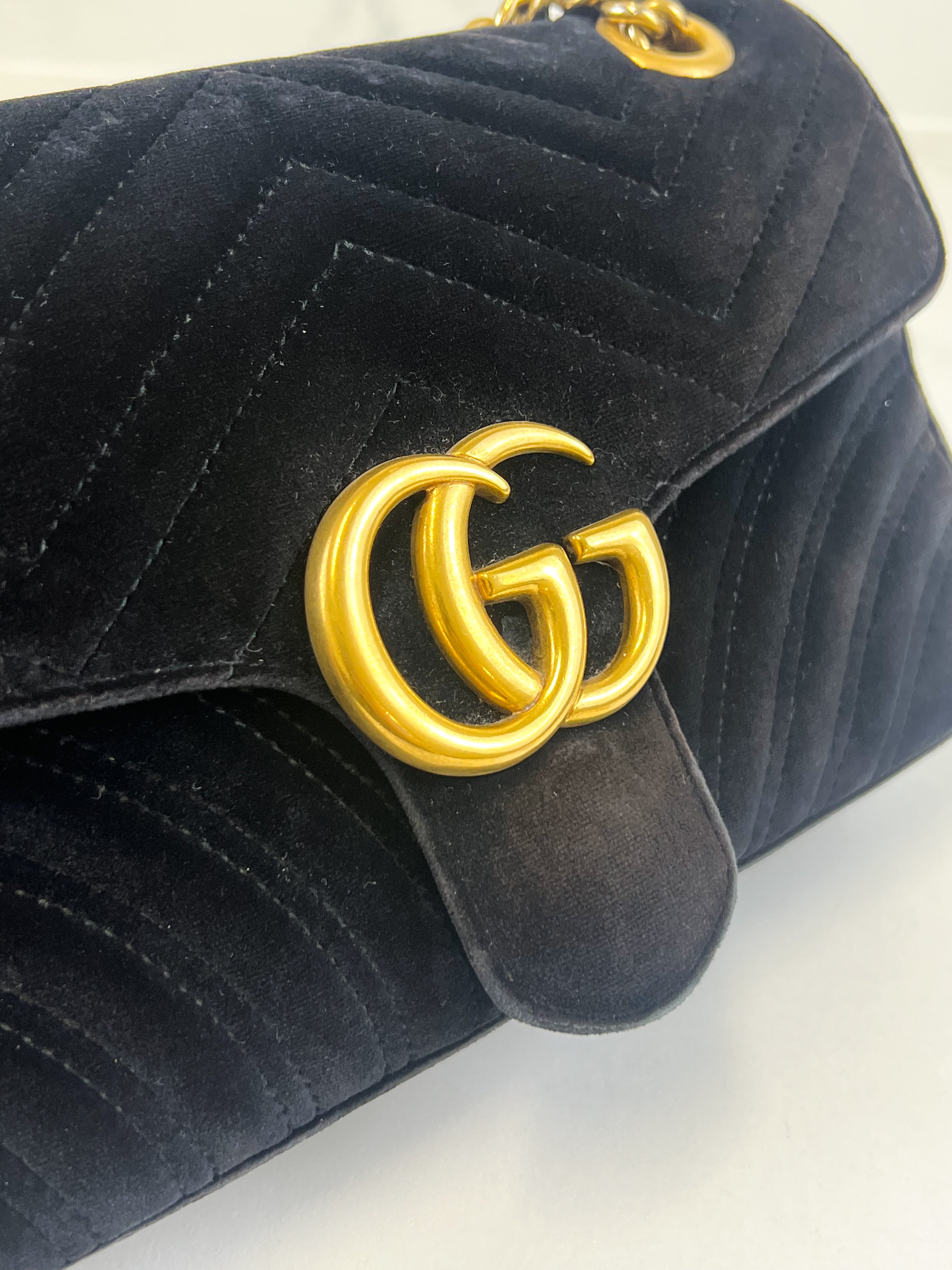 Gucci GG Marmont Matelasse Small Velvet Flap Shoulder Bag Black