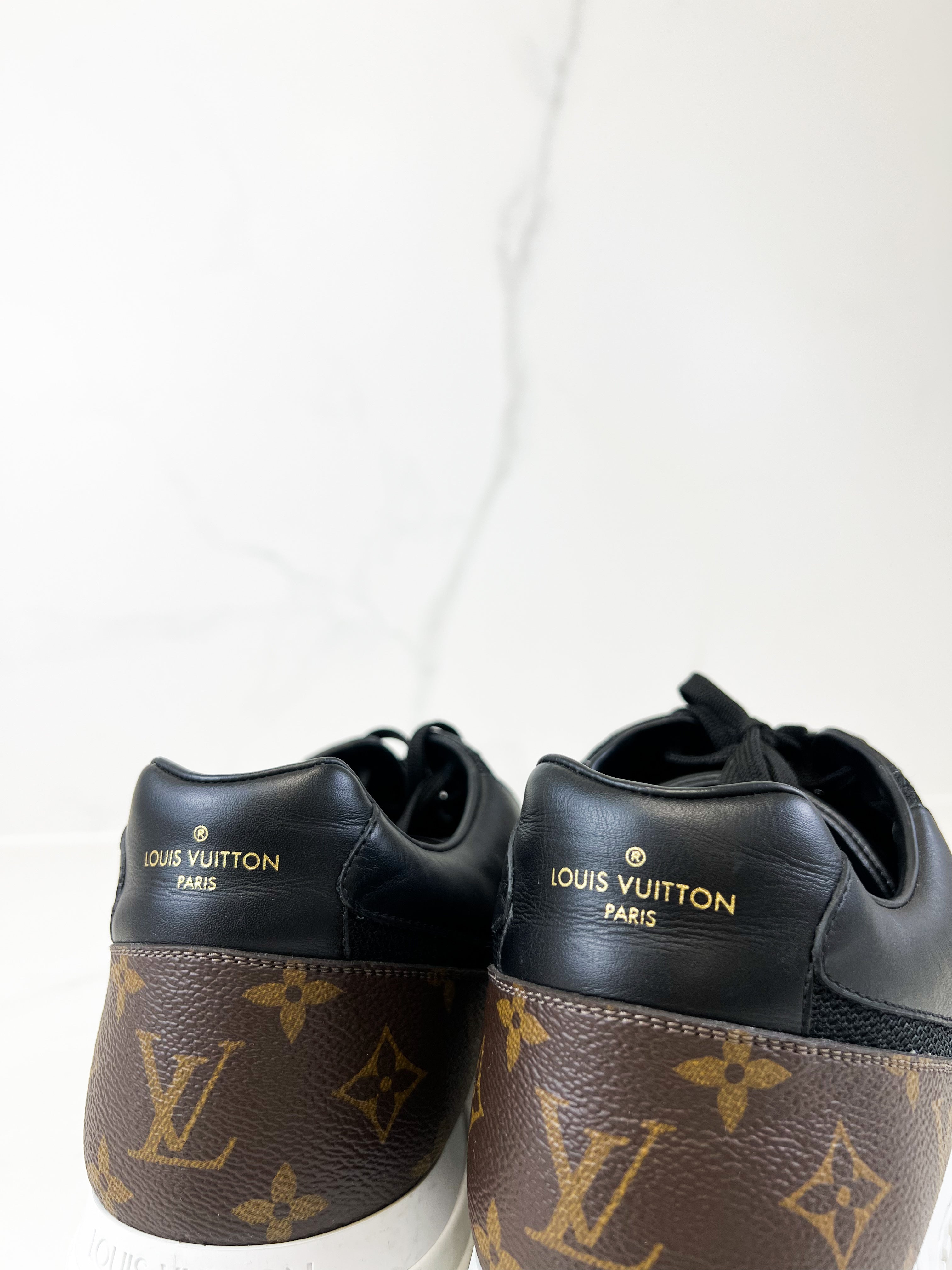 Louis Vuitton Mens Runaway Low Top Sneakers Size 12
