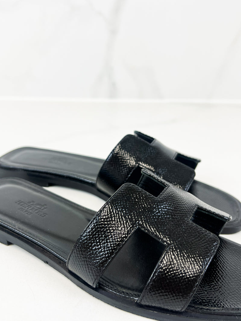 Hermes Oran Sandals in Noir Patent Size 36