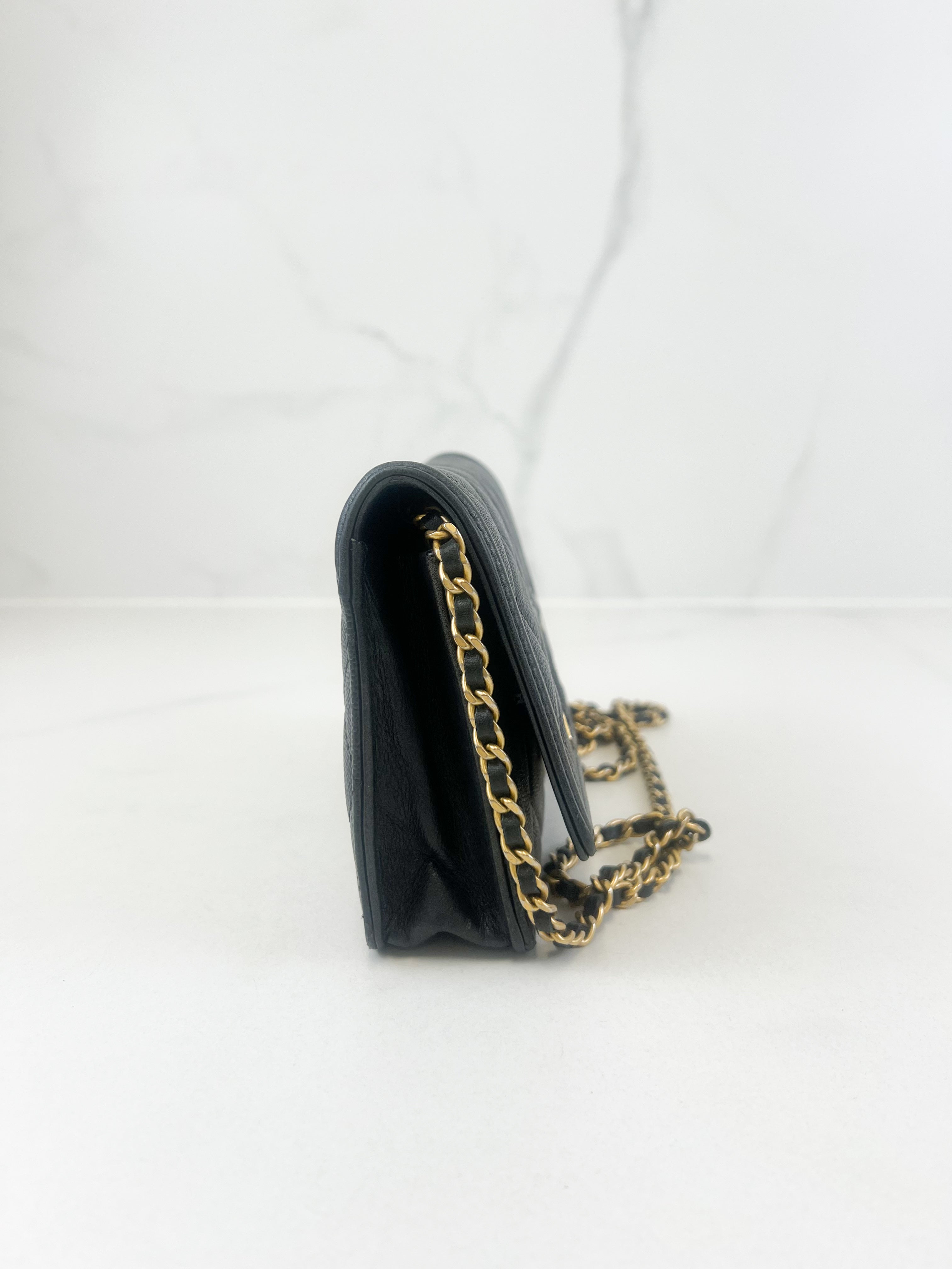 Chanel Black Filigree CC Wallet On Chain