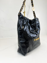 Chanel Shiny Quilted Medium 22