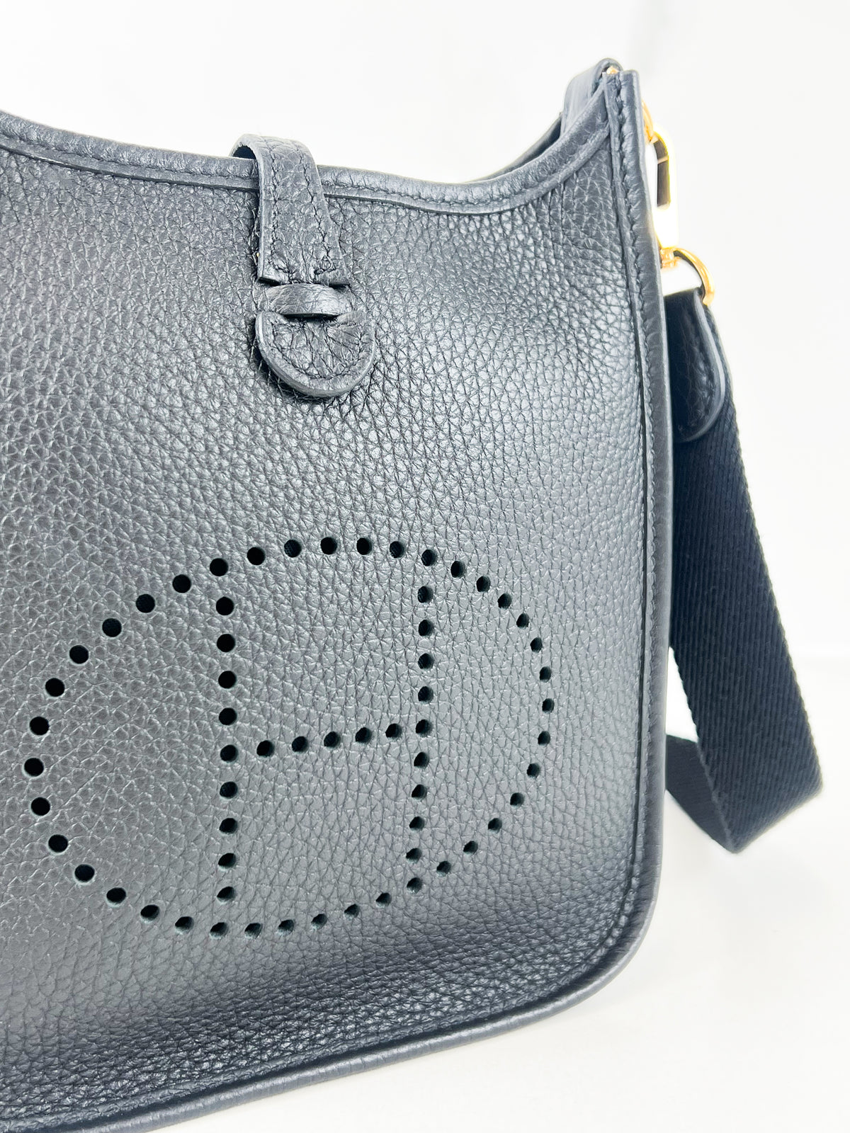 Hermes 16 Mini Evelyne in Black