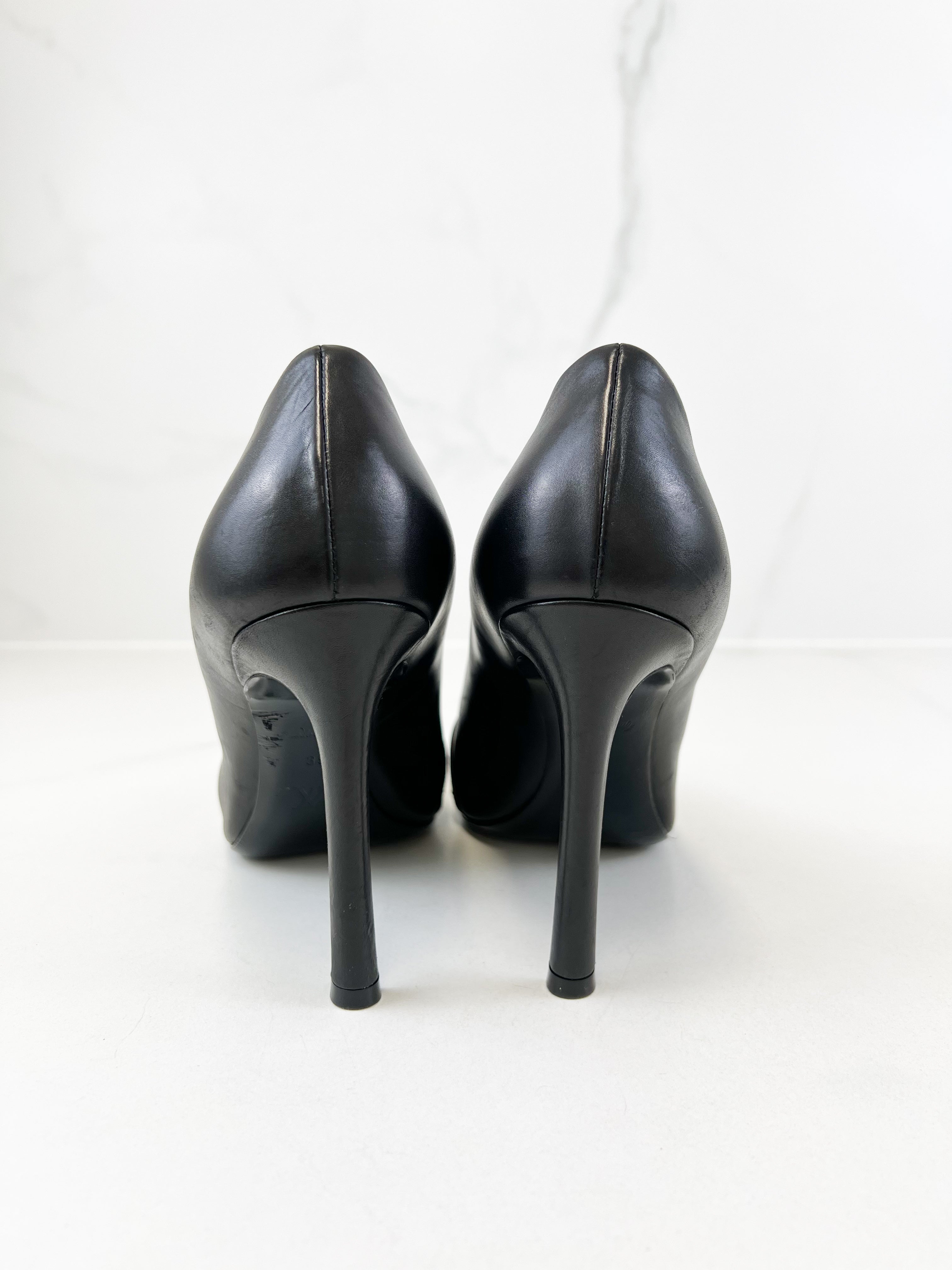 Louis Vuitton Monogram Chérie Pump Size 39