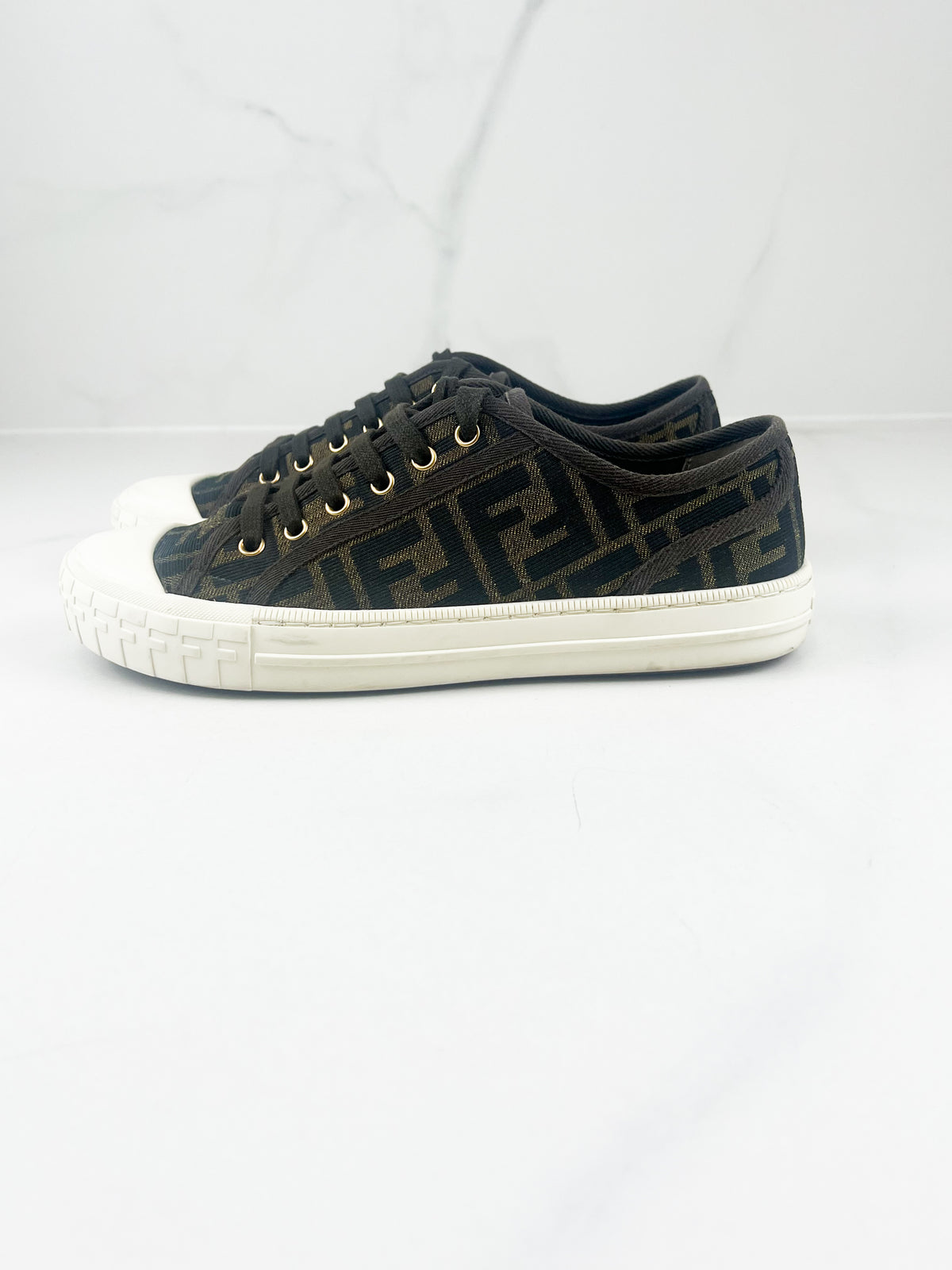 Domino FF Canvas Sneakers Size 38