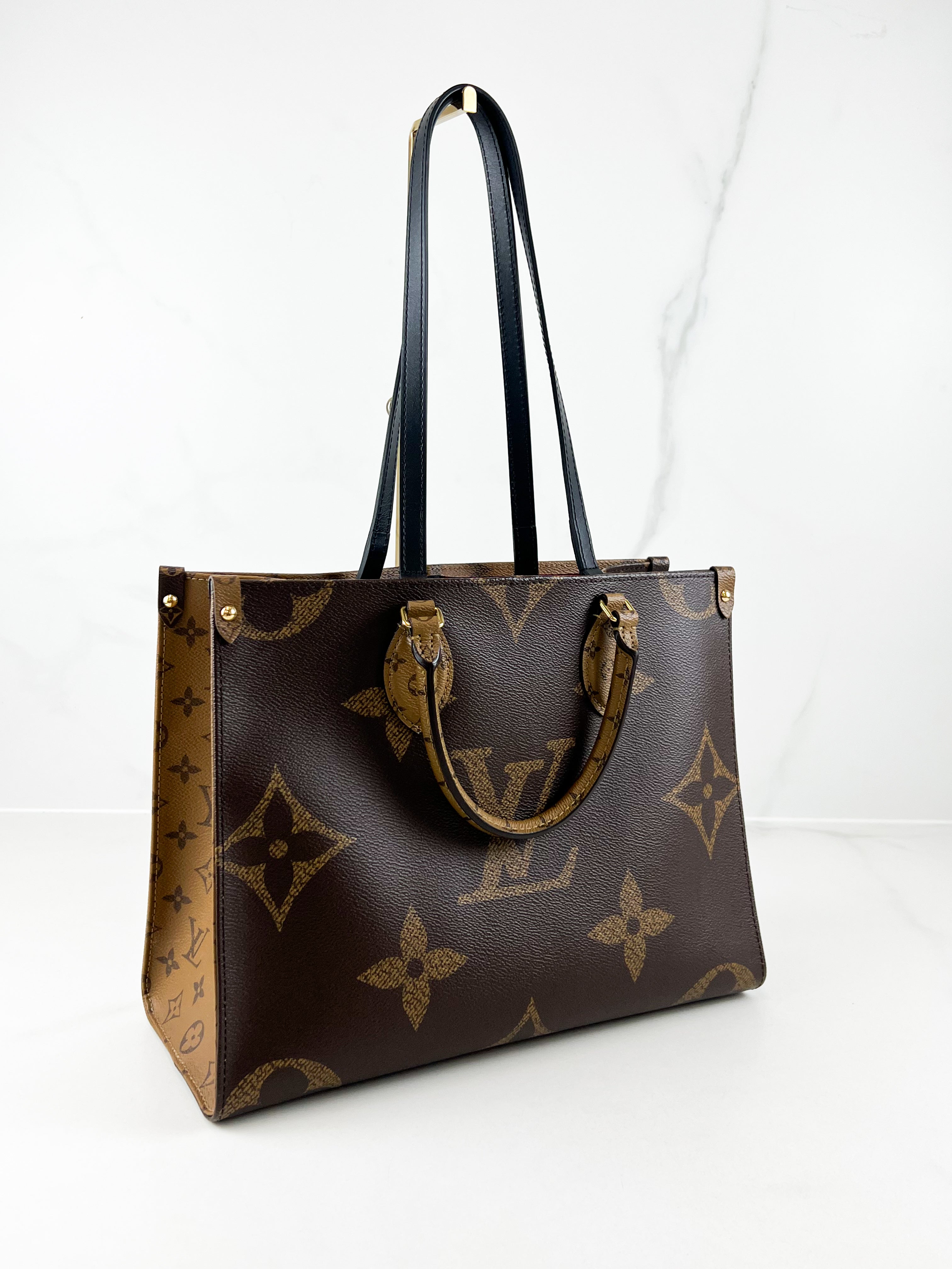Louis Vuitton Reverse Onthego MM