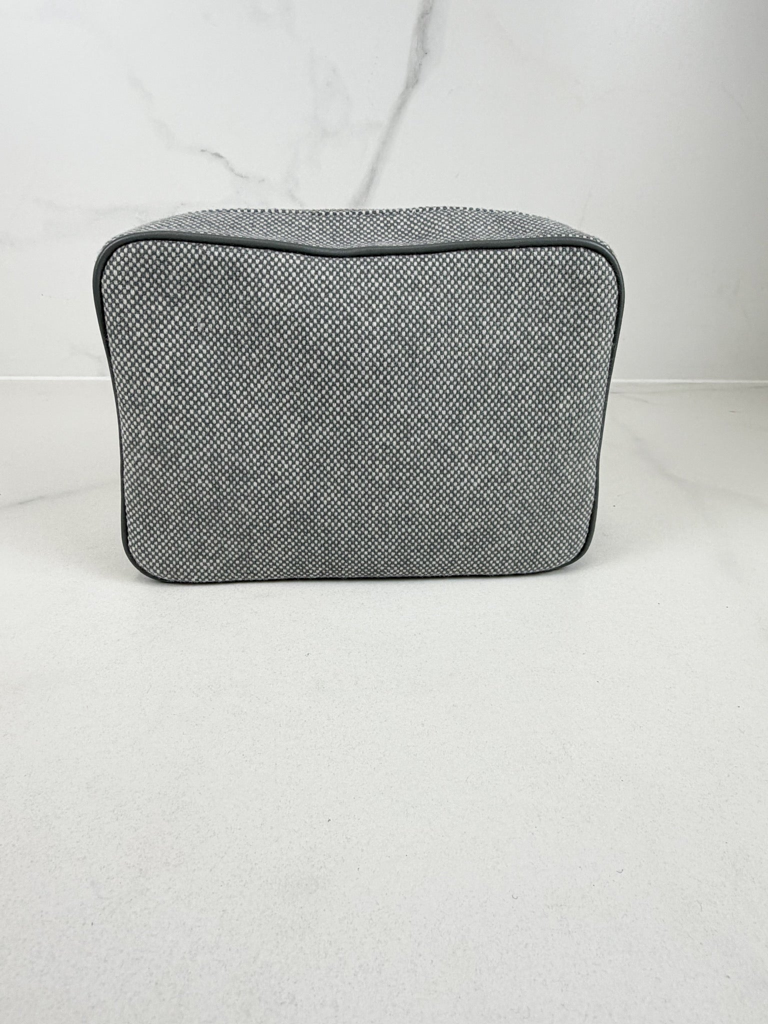 Hermes Chapitre H Cavalier Case in Gris