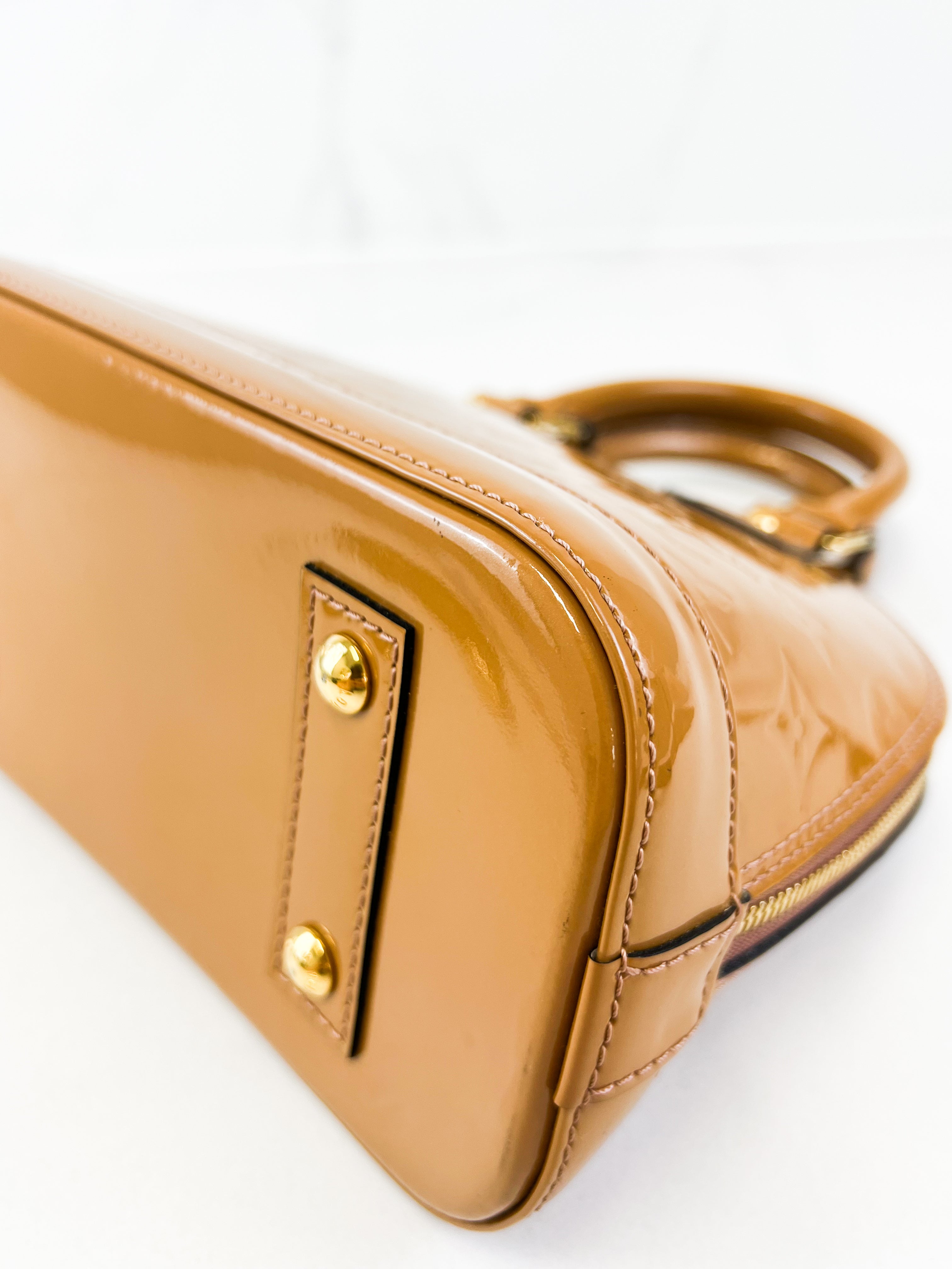 Louis Vuitton Alma BB in Vernis Leather