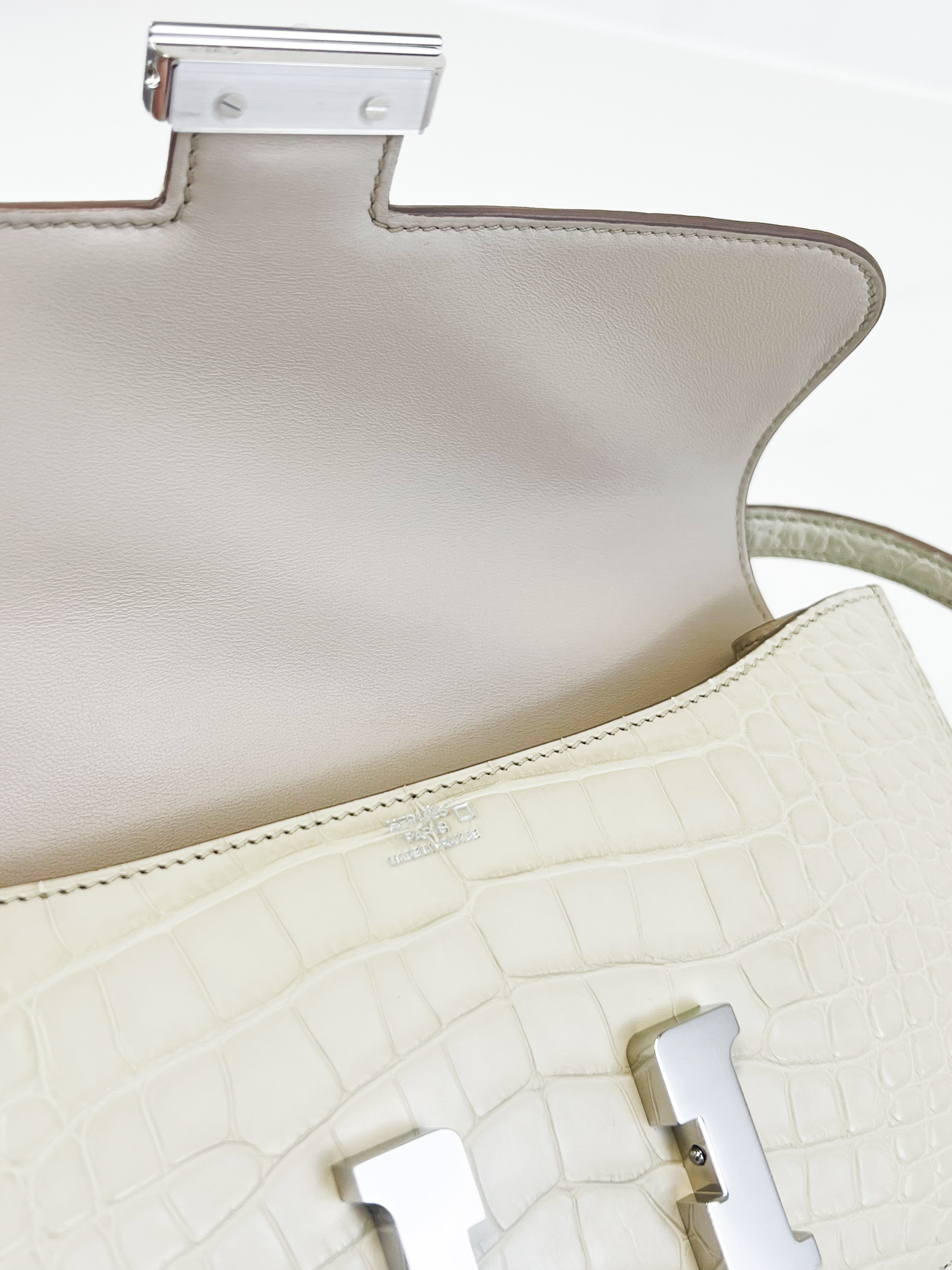 Hermes Exotic Constance Elan Beton