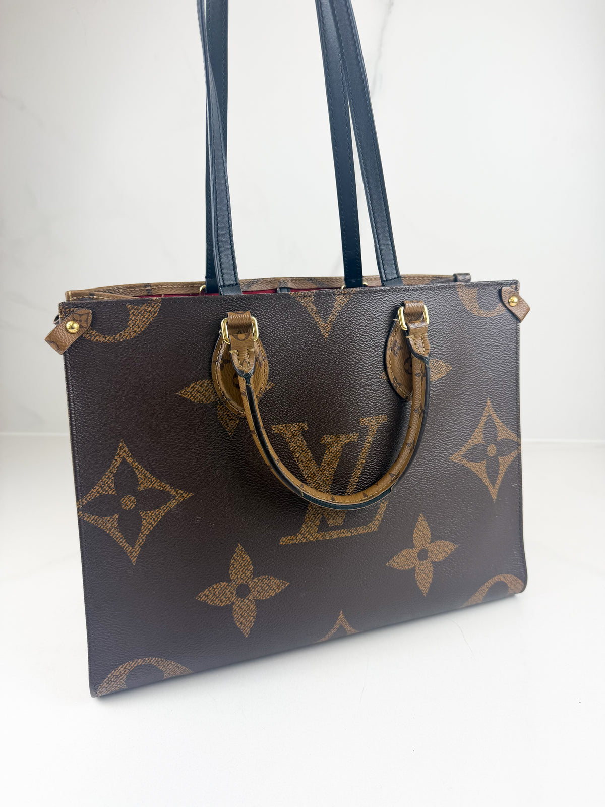 Louis Vuitton Reverse Onthego MM