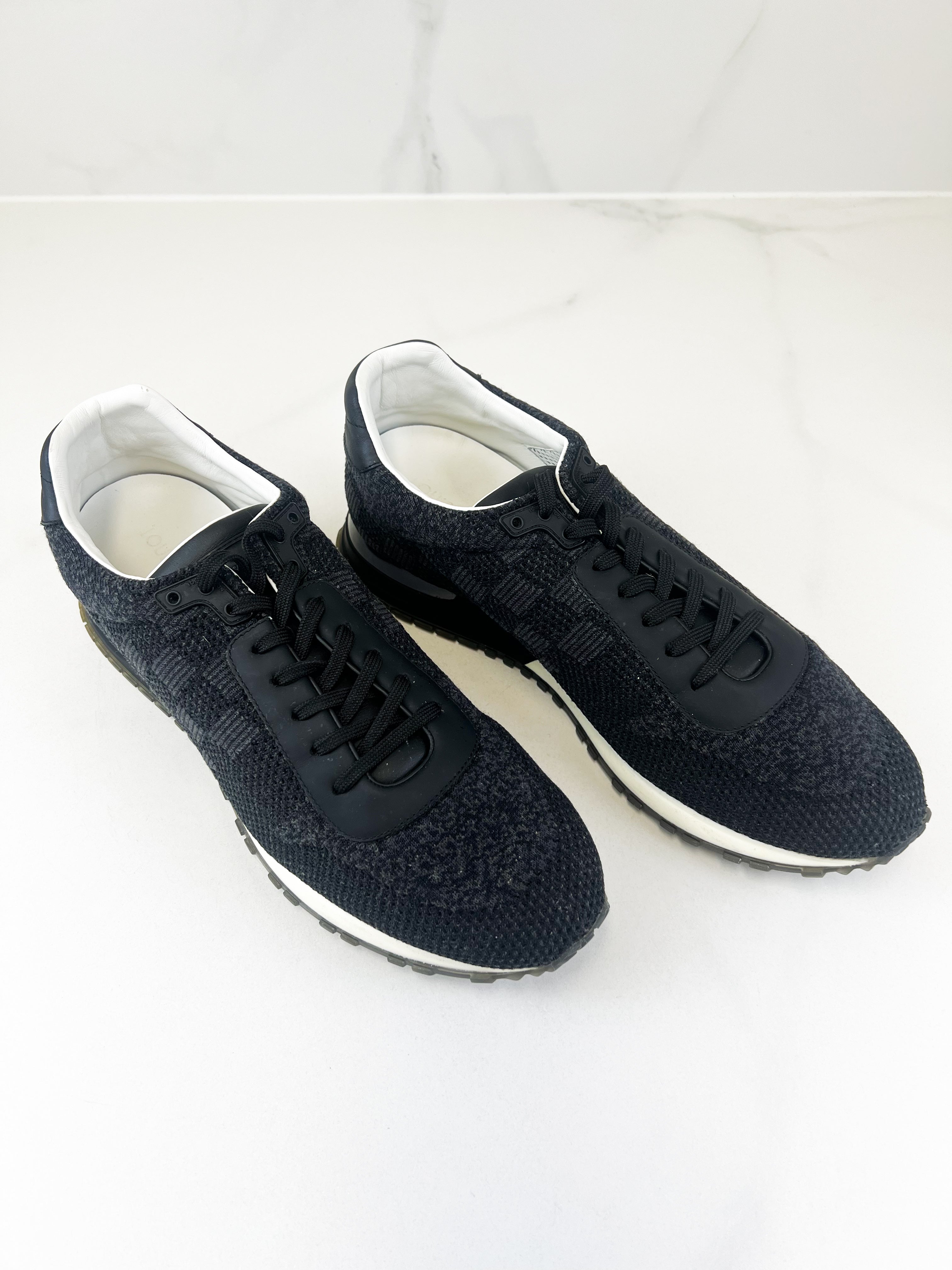 Louis Vuitton Mens Runaway Sneaker Size 9.5