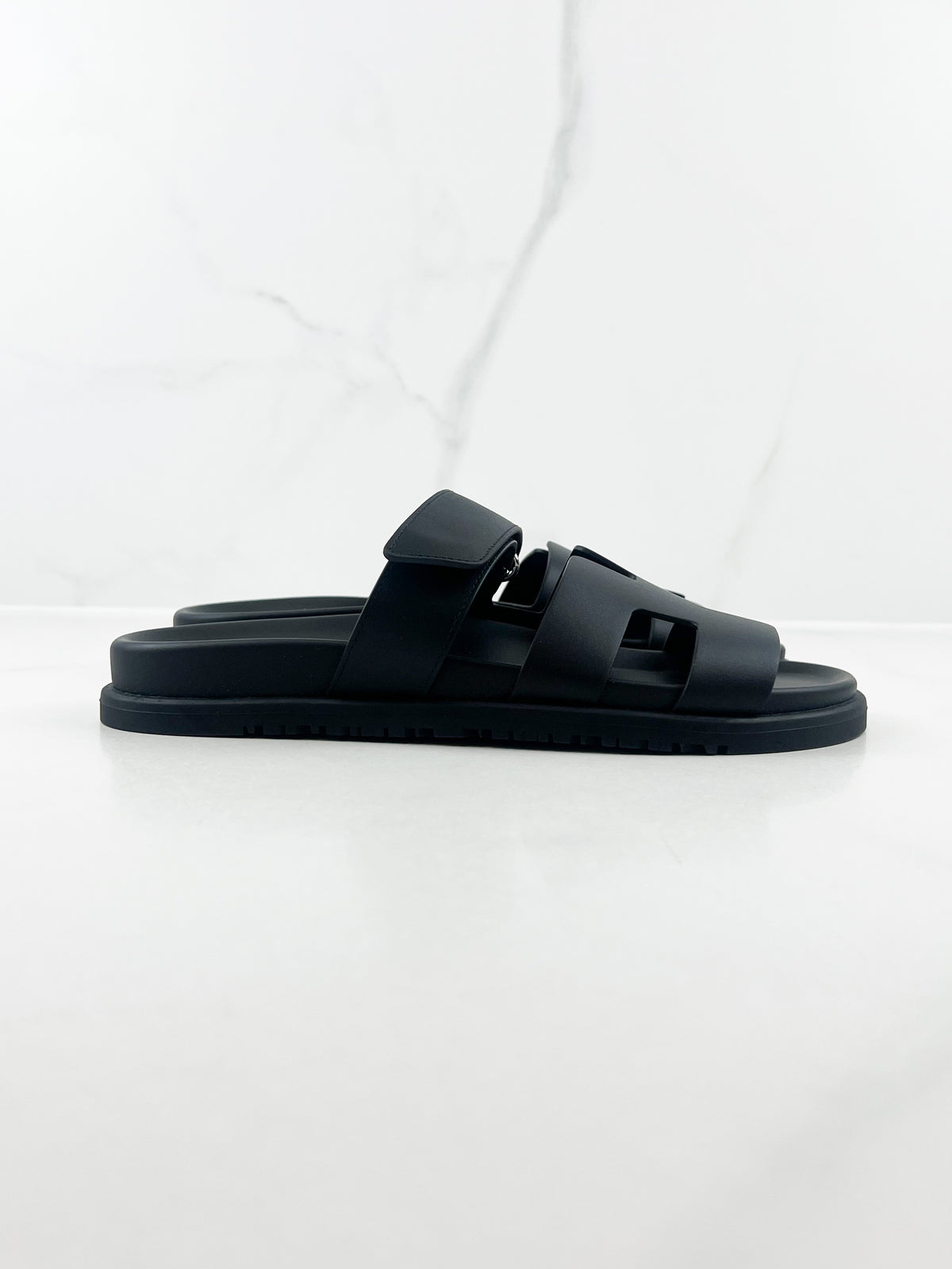 Hermes Chypre Sandals Noir Size 39
