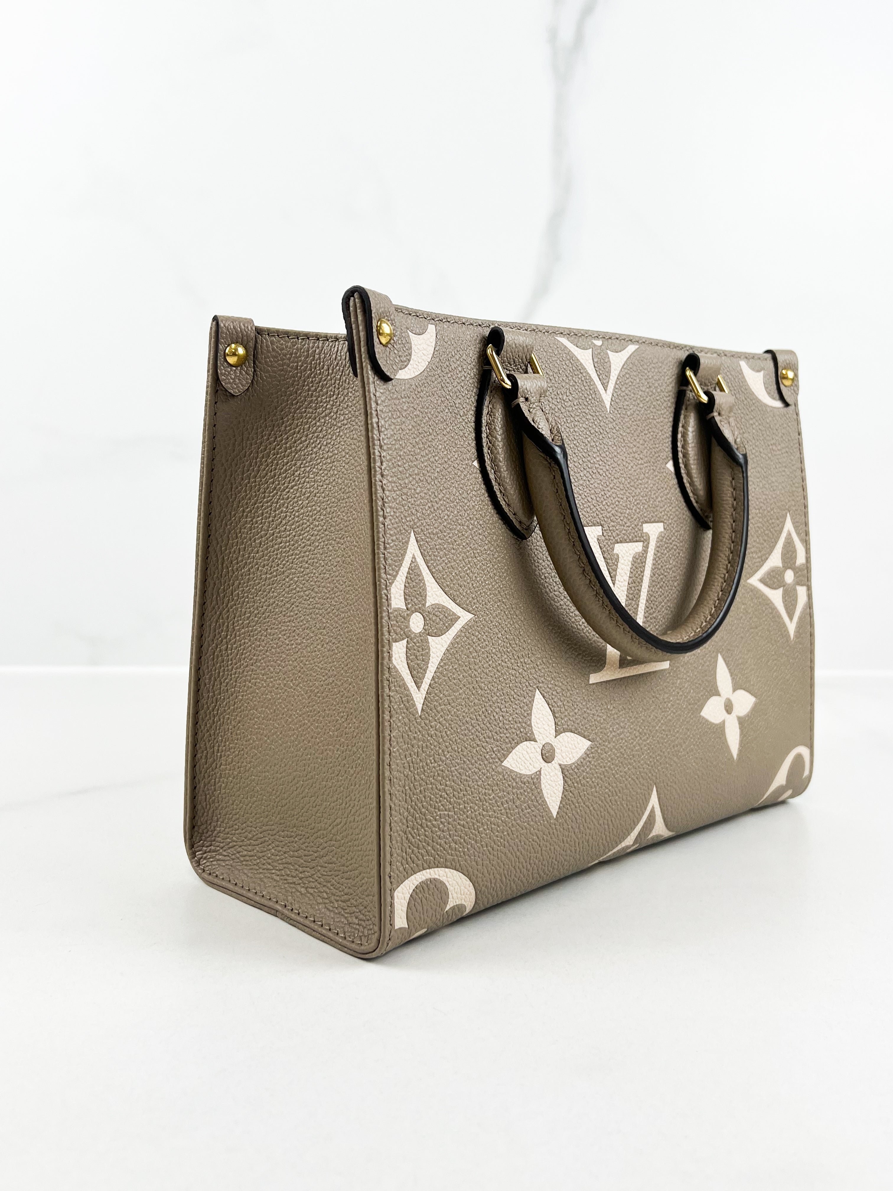 Louis Vuitton Onthego PM Tourterelle Crème