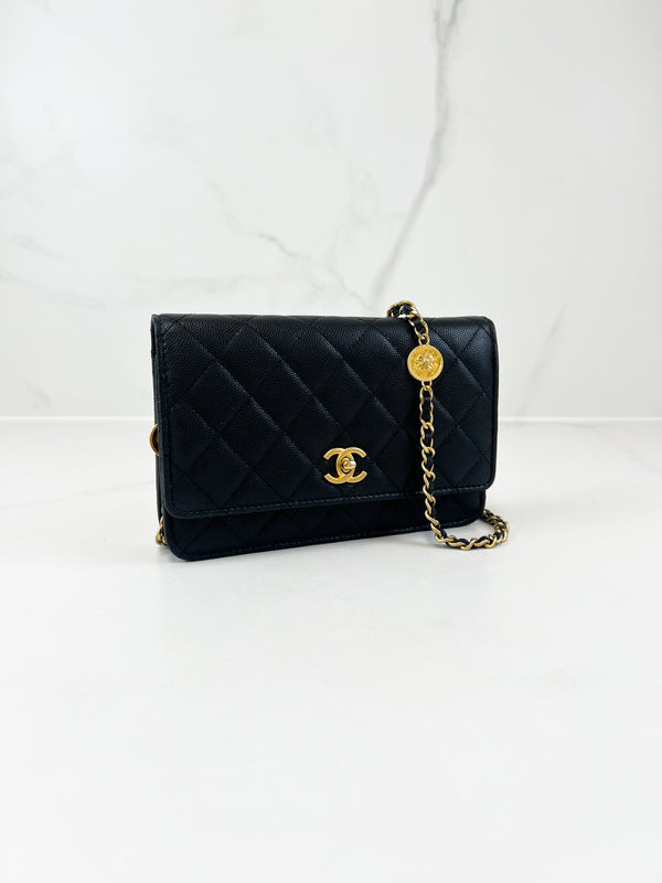 Chanel Black Caviar CC Classic Wallet On Chain GHW